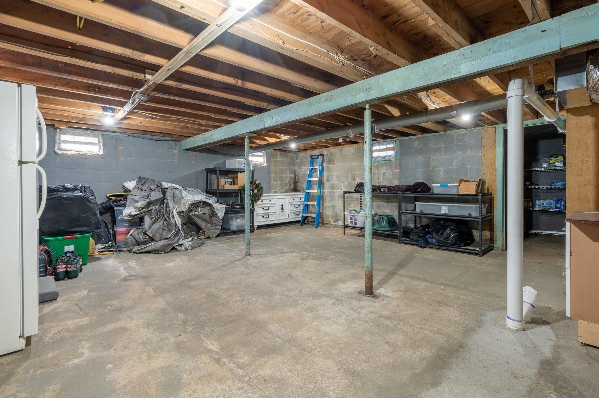 280 Main St, Danville NH  03819-3239 exterior