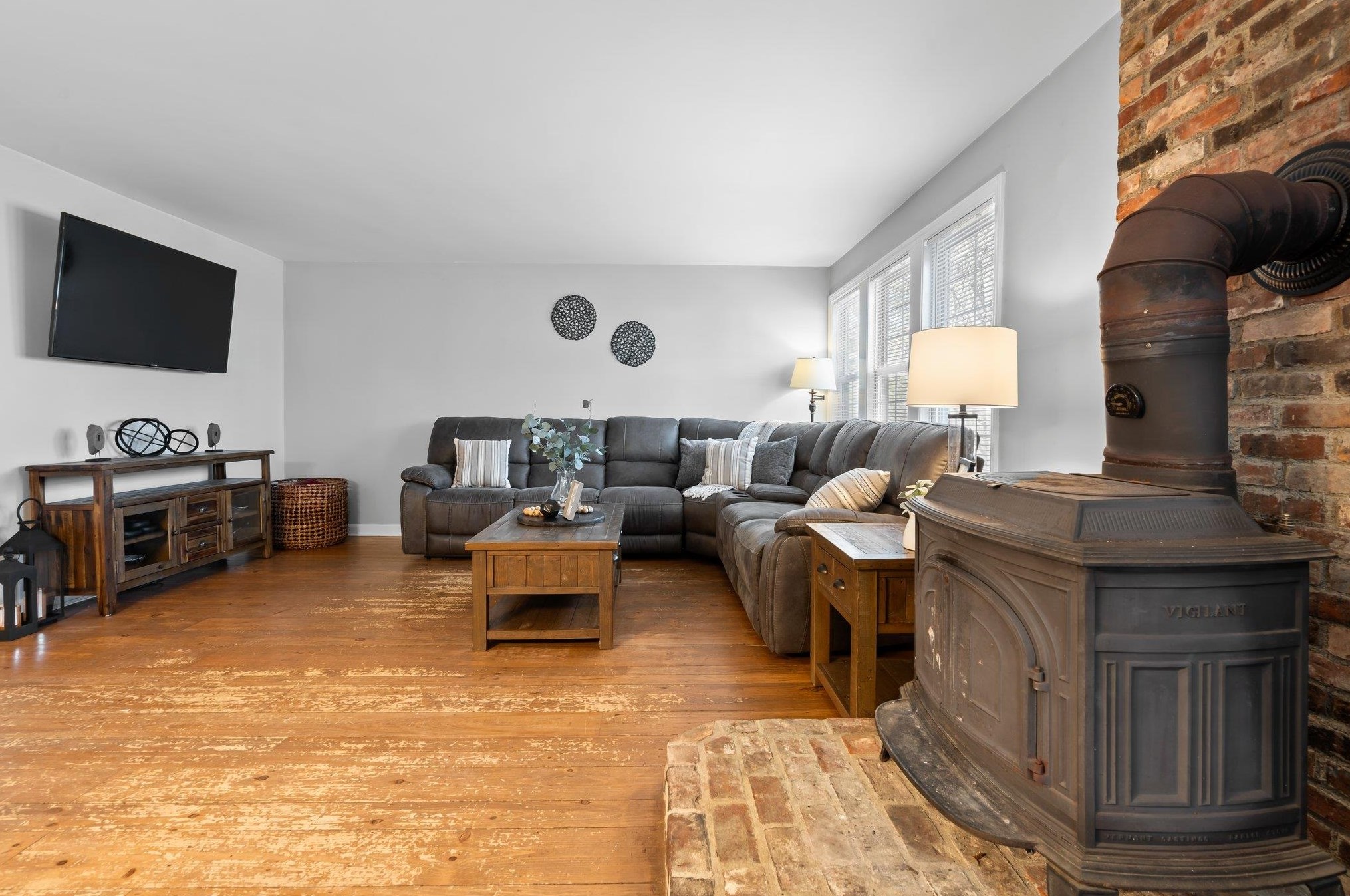 280 Main St, Danville NH  03819-3239 exterior