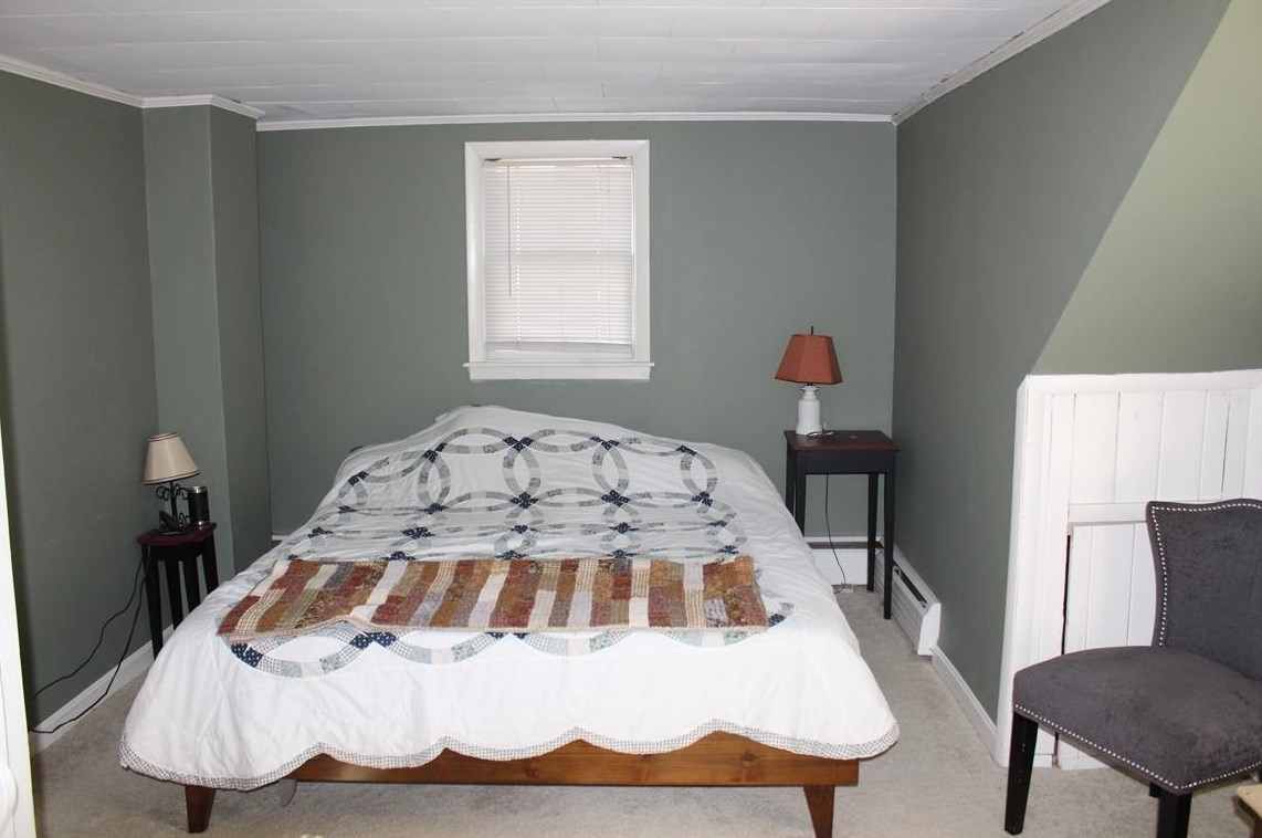 1 Harmony Ln, Unity NH  03743-5717 exterior