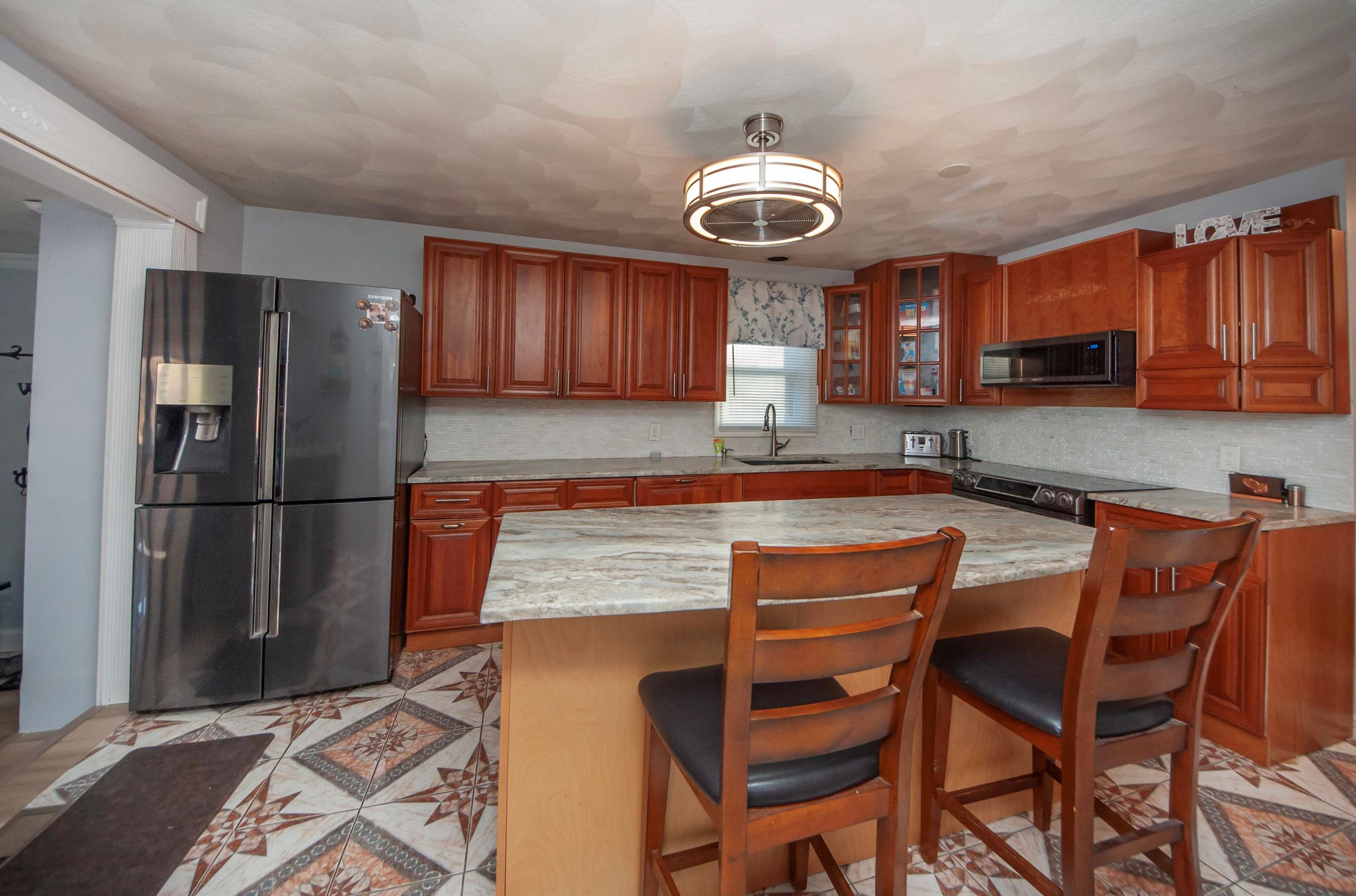 74 Town Farm Rd, Salem, NH 03079-2424