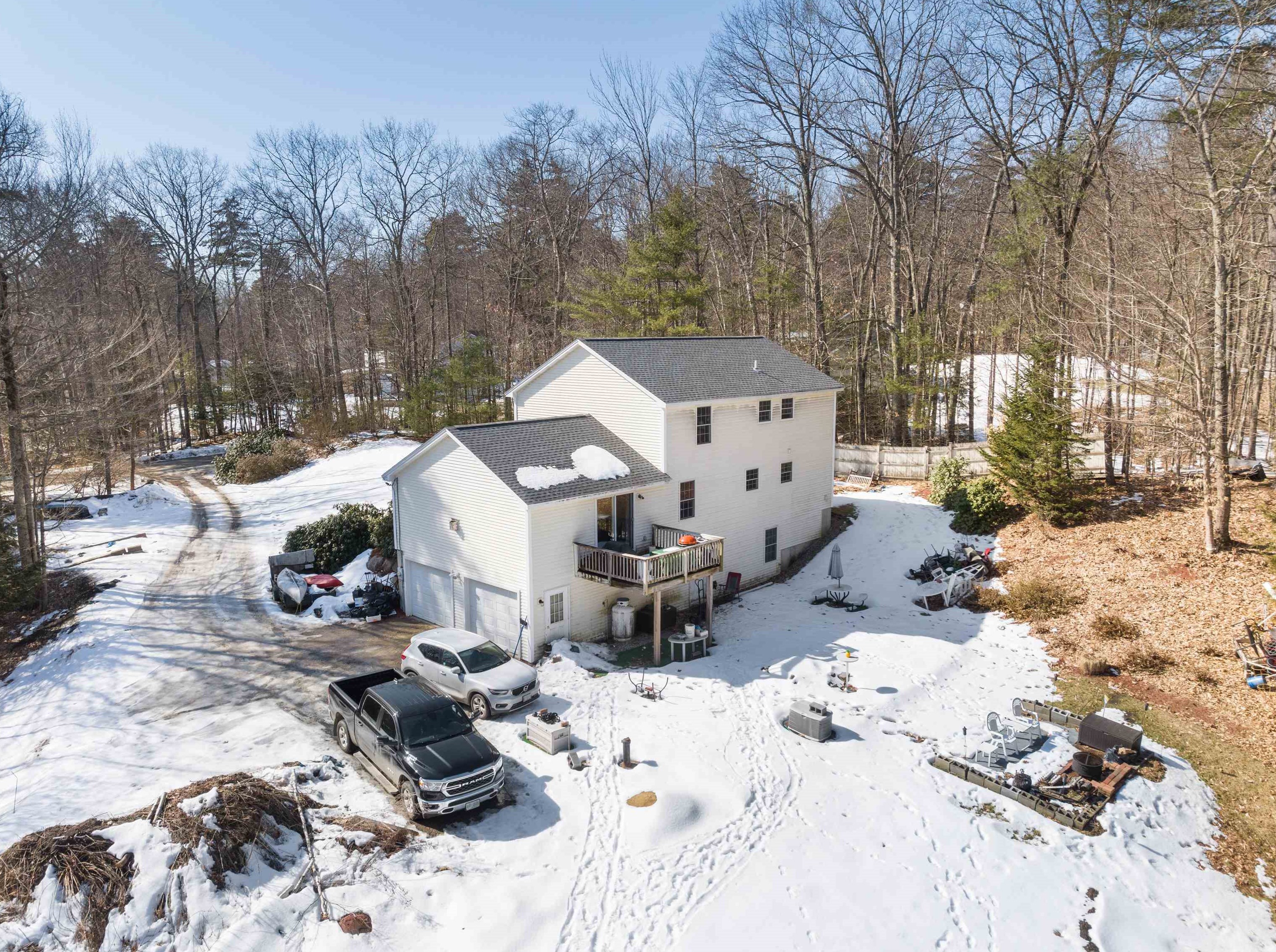 84 Dunlop Dr, Tilton, NH 03276-5922