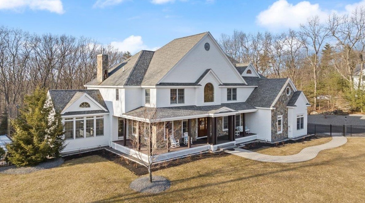 15 Bennington Rd, Windham NH  03087-1848 exterior