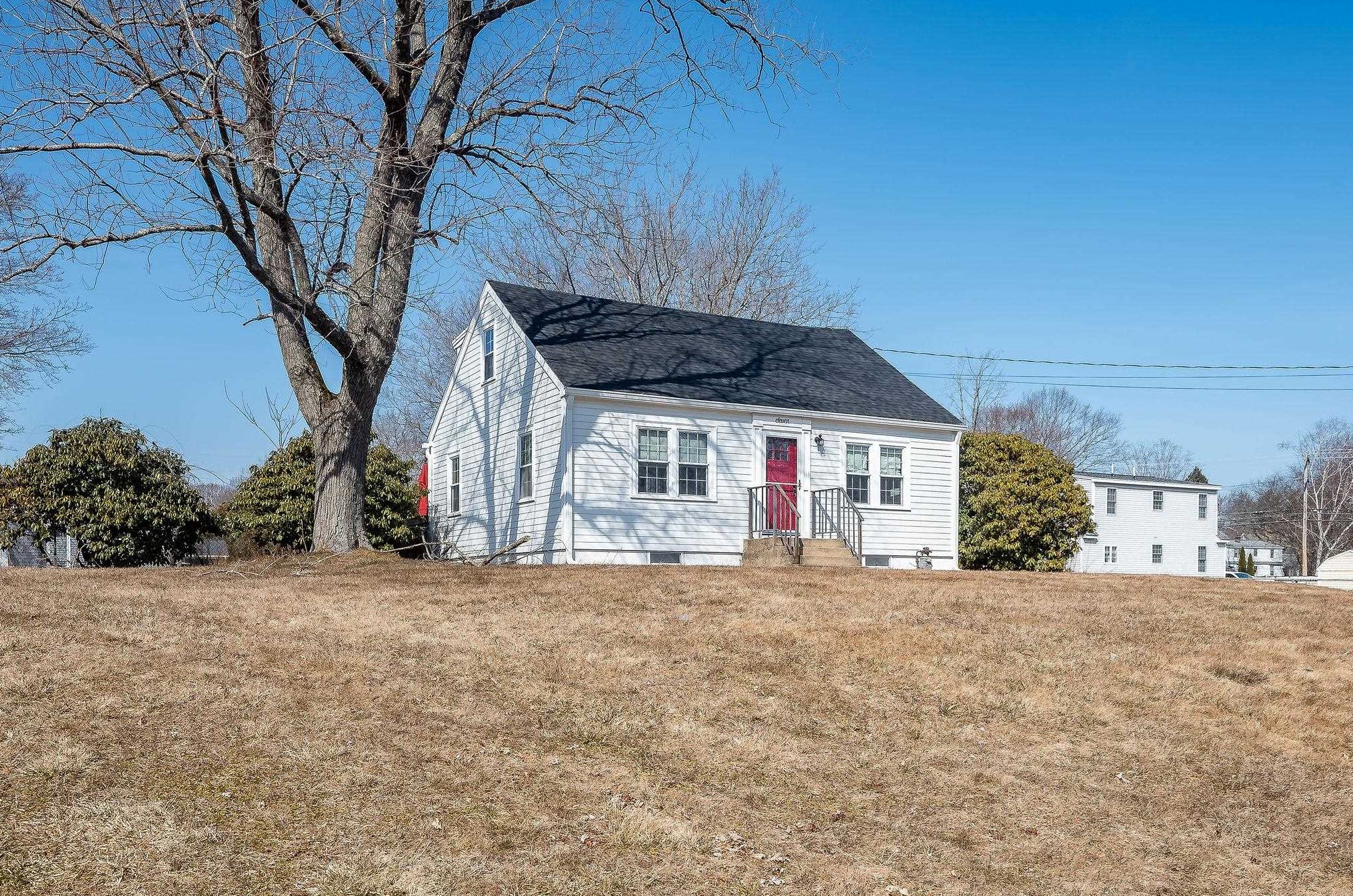 11 Leavitt Rd, Hampton, NH 03842 exterior