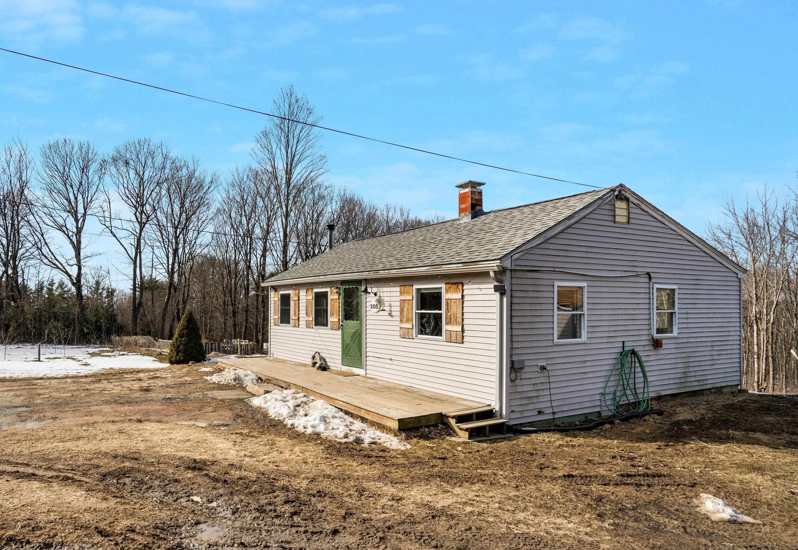 205 Mt Delight Rd, Deerfield, NH 03037