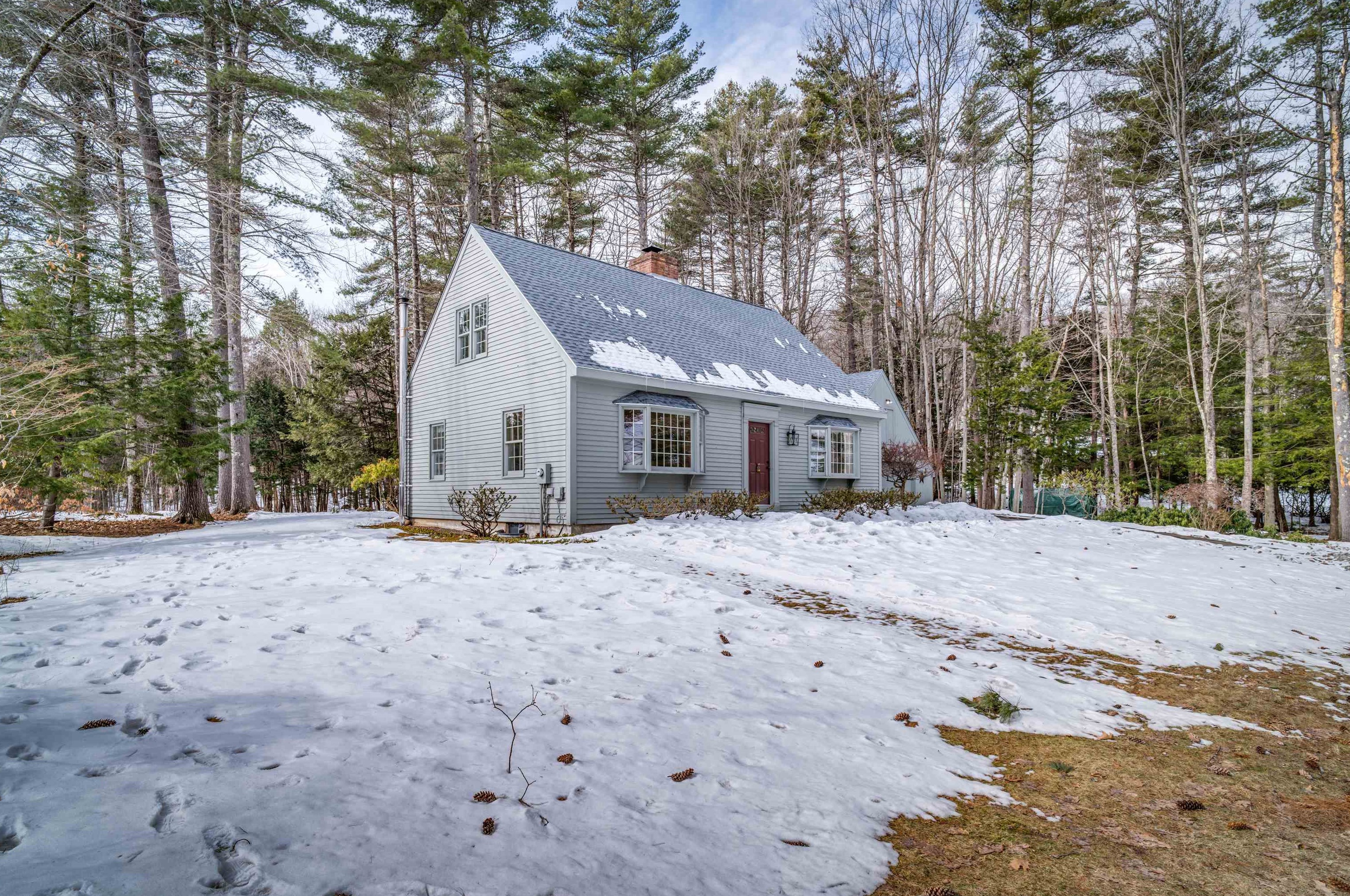 39 Wood Ridge Rd, Ctr Harbor, NH 03226