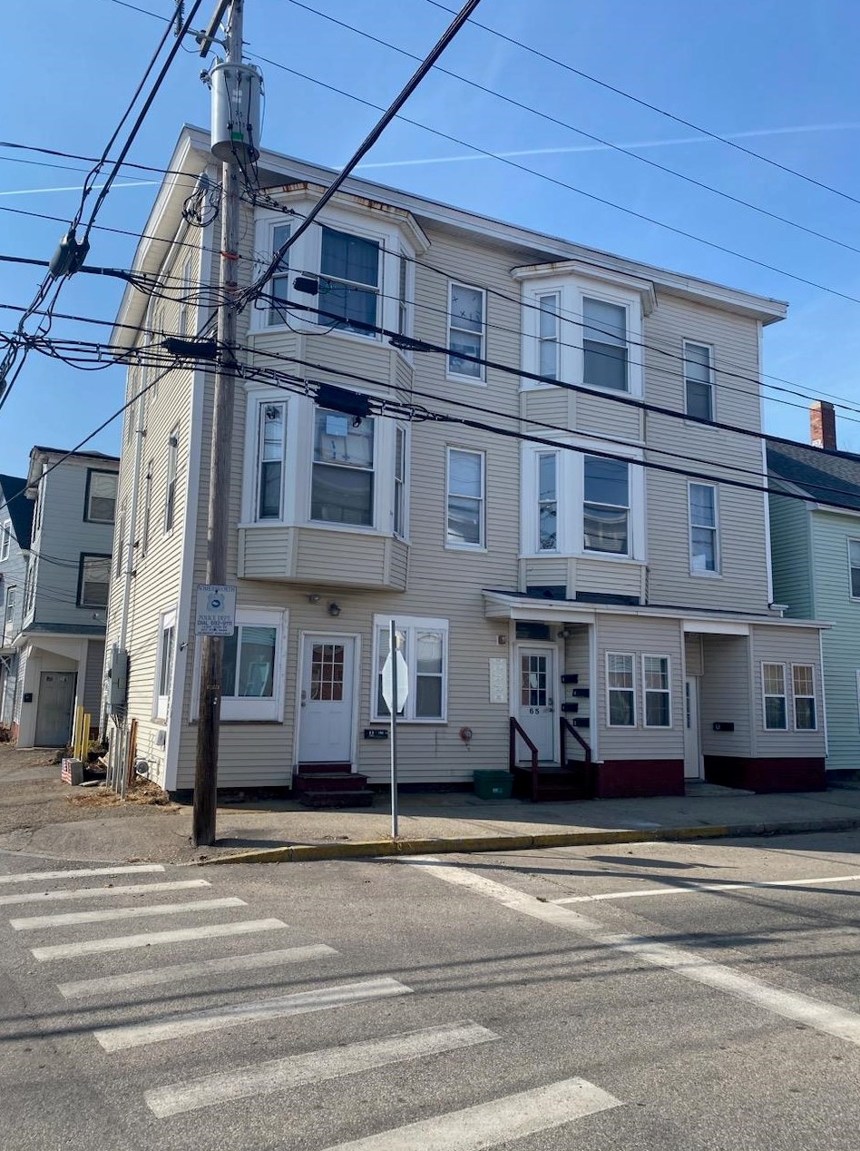 65 Green St, Somersworth, NH 03878