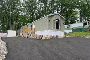 9 Sargent Pl, Gilford, NH 03249 - Photo 4