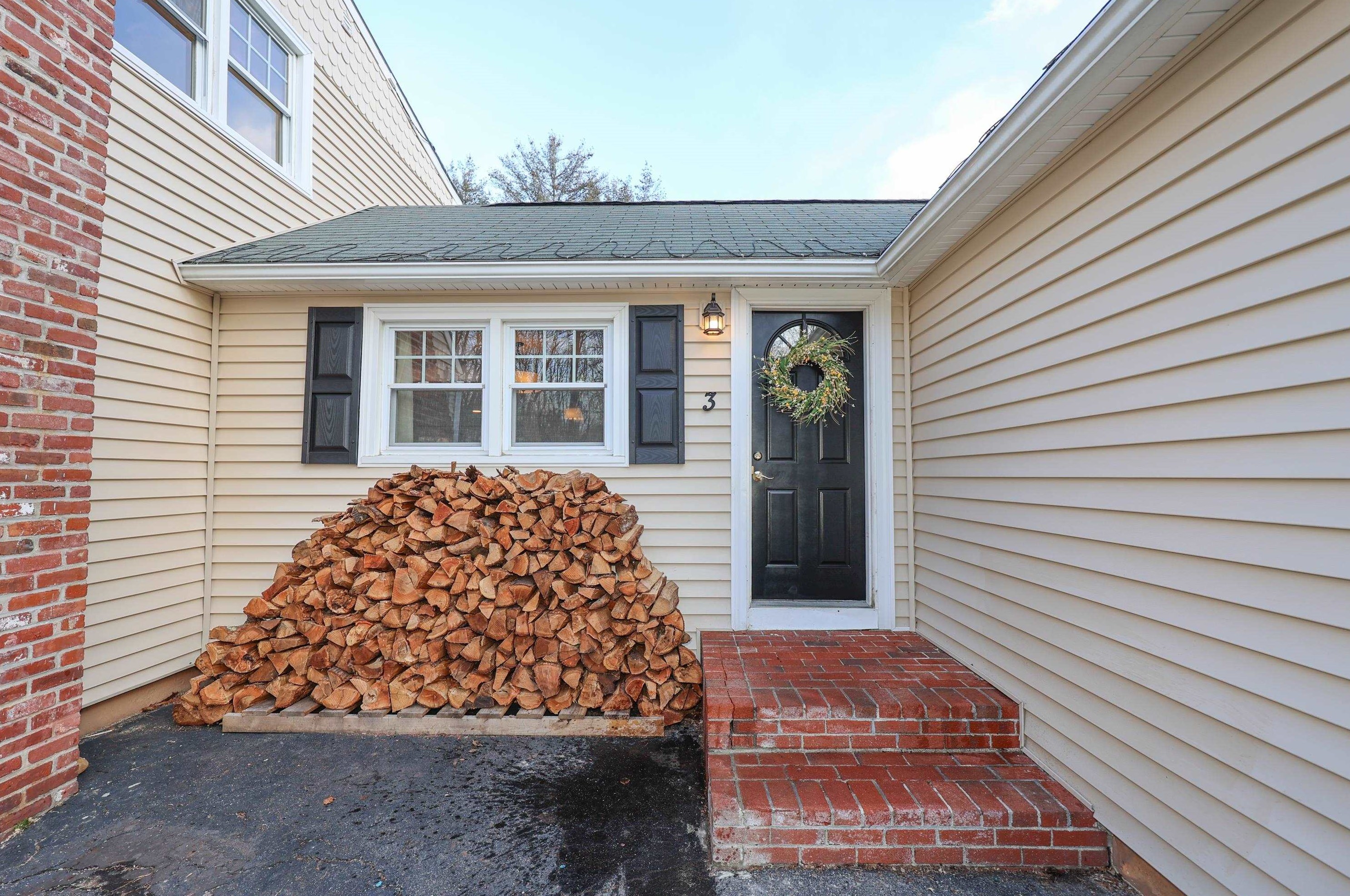 3 Dodge Rd, Amherst, NH 03031