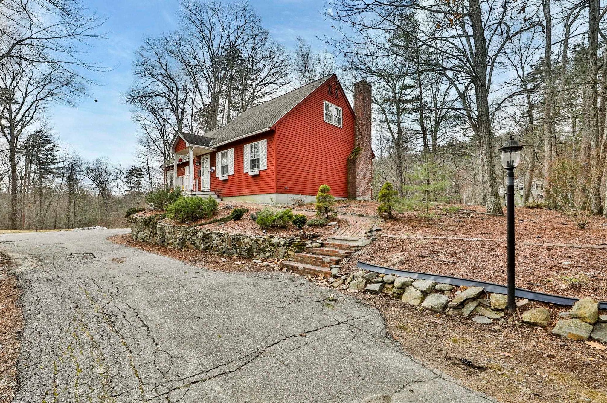 175 S Merrimack Rd, Hollis, NH 03049