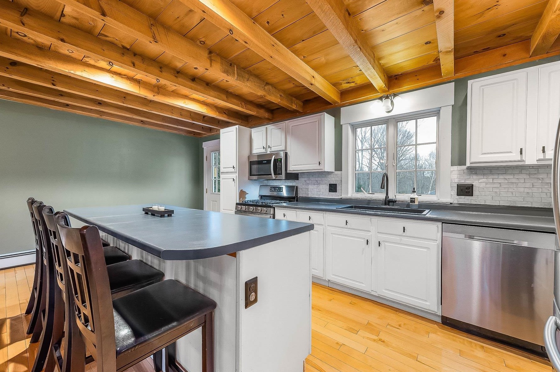 1 Alder Creek Ln, Rochester NH  03867-1707 exterior