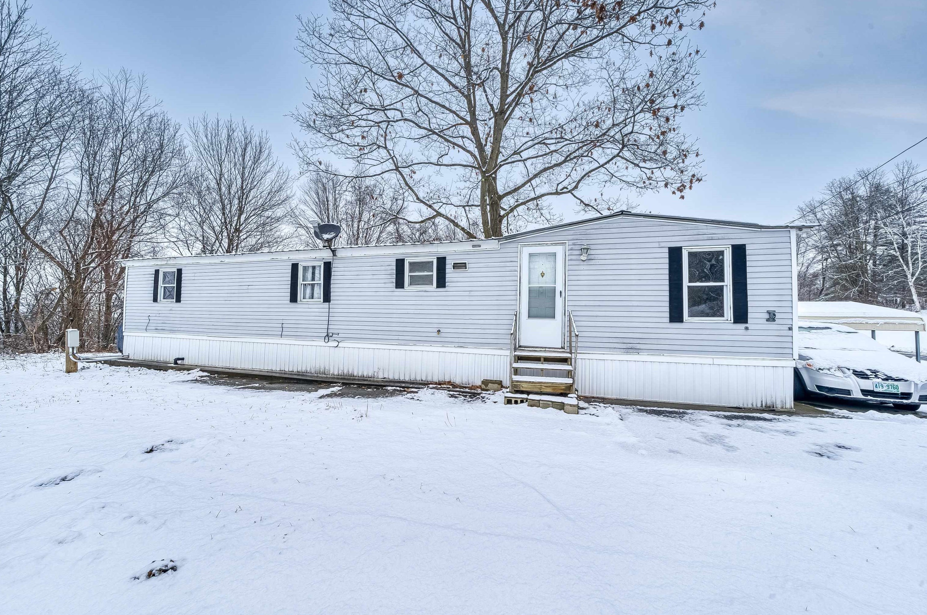 19 Ponderosa Park, Unity, NH 03603