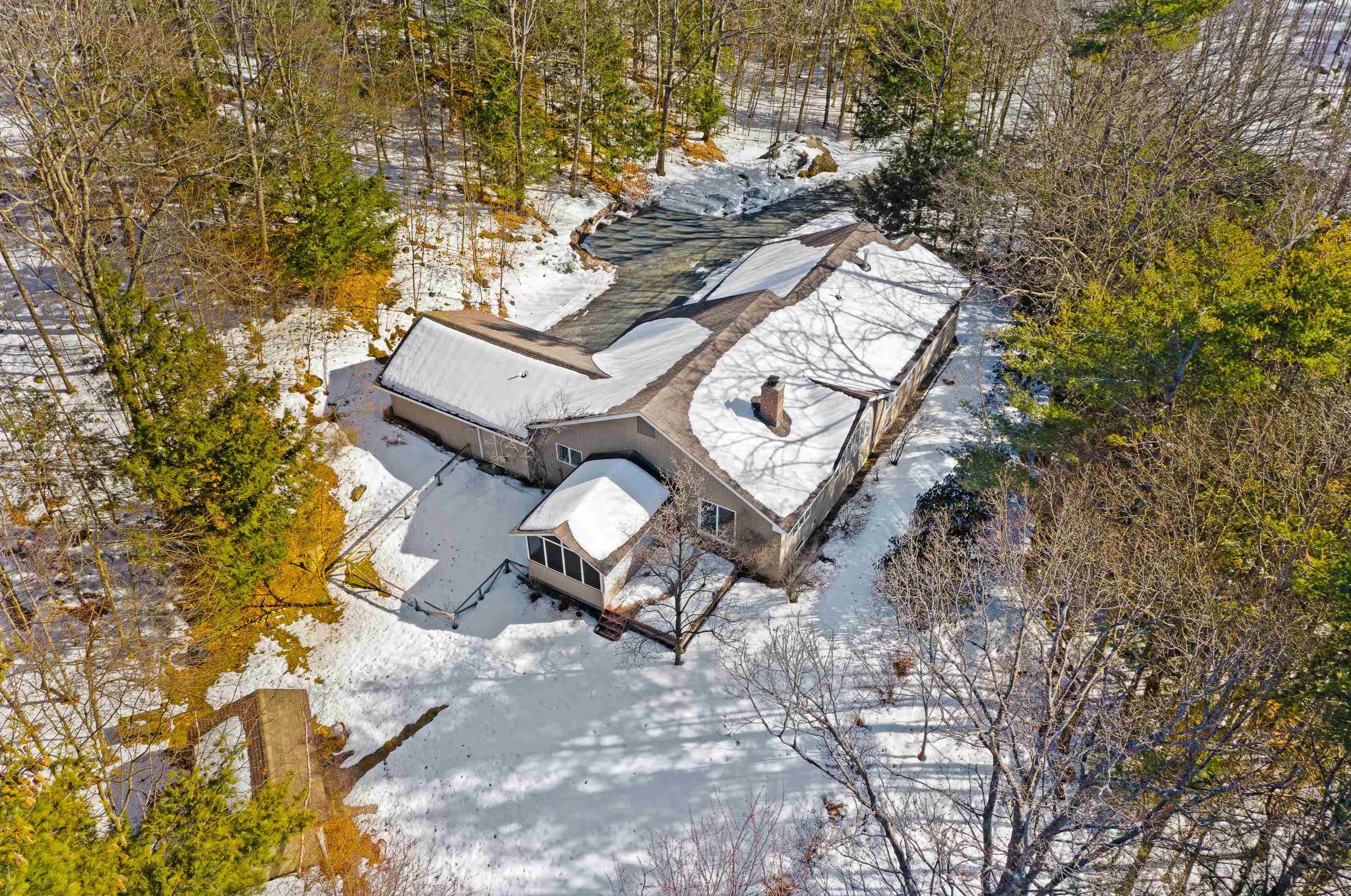 85 Eastman Hill Rd, Lebanon, NH 03766-2102