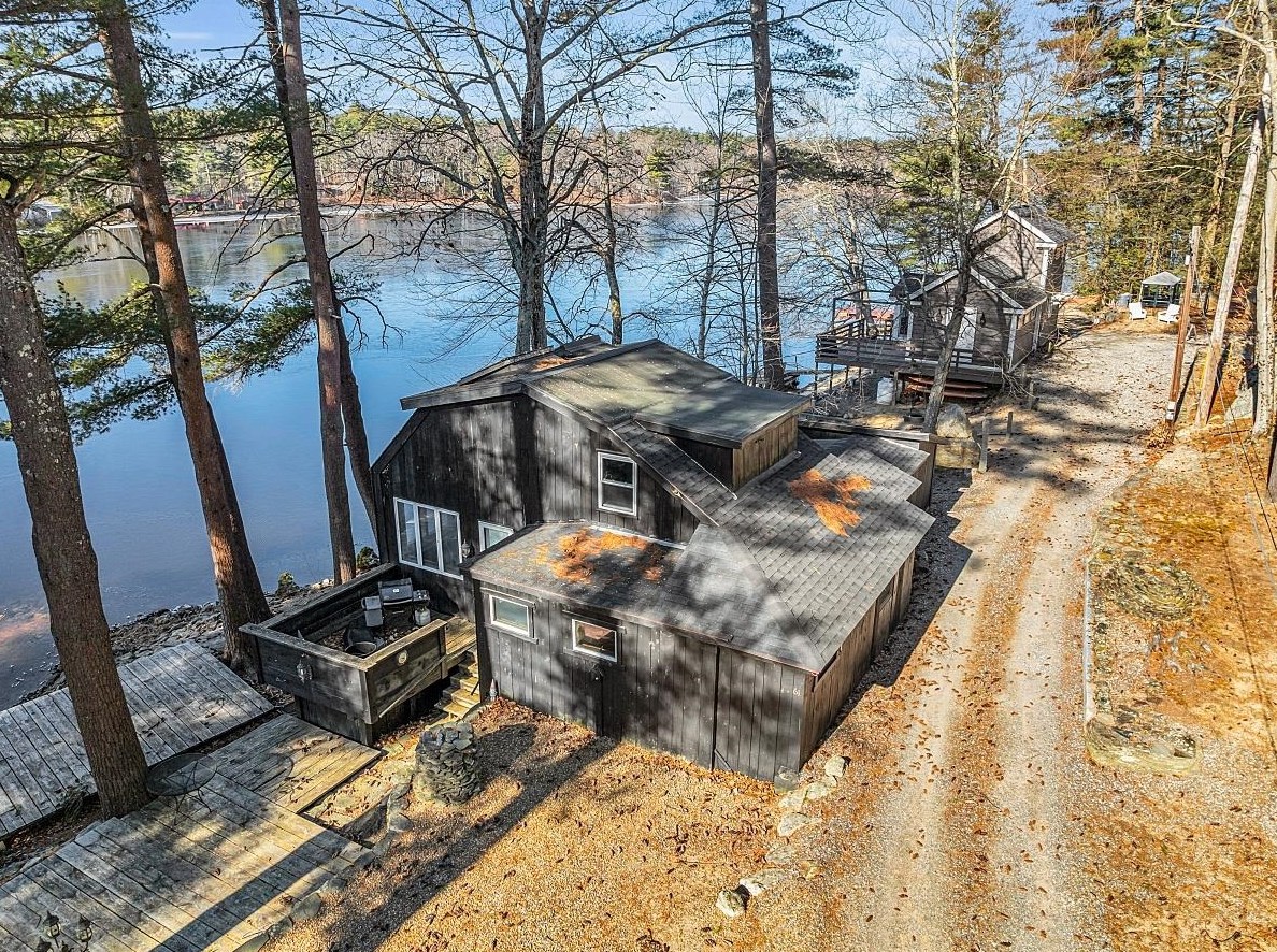 61 Ledge Rd, Kingston, NH 03848