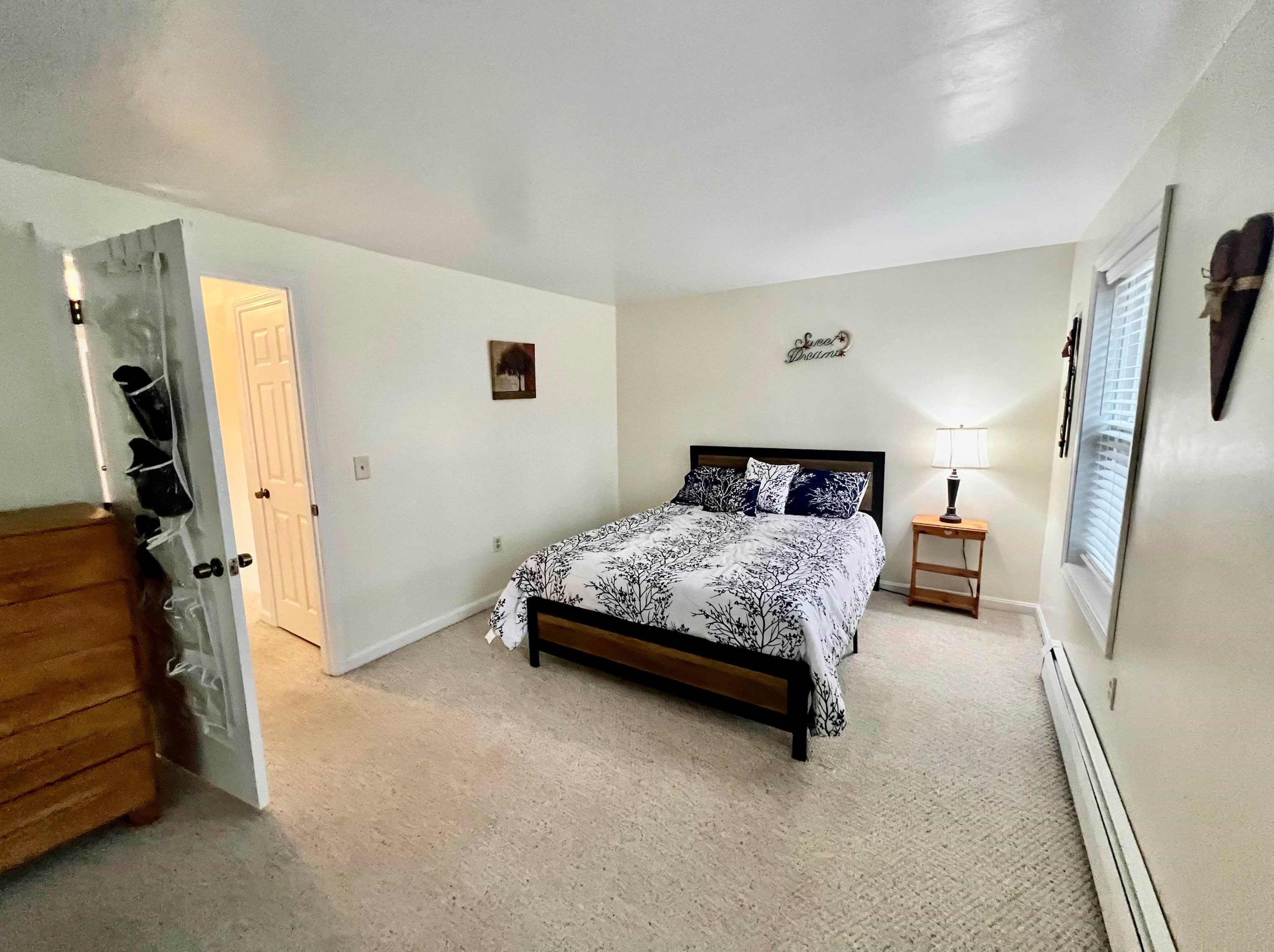 16 Great Falls Dr, Concord NH  03303-1594 exterior
