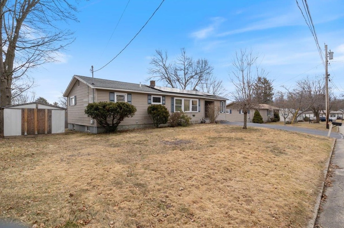 7 Shady Ln, Dover, NH 03820