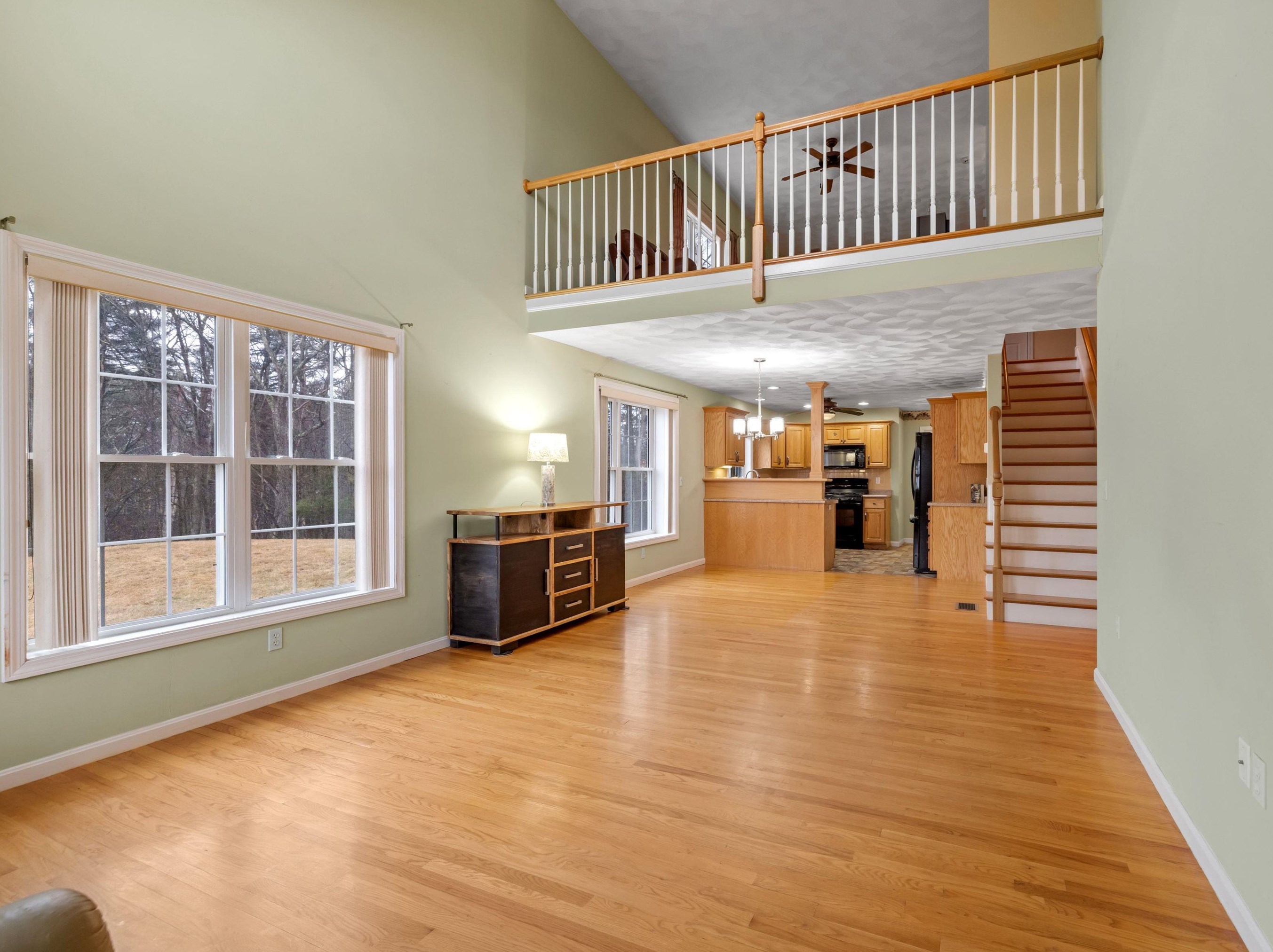 40 Hadleigh Rd, Windham, NH 03087-1351