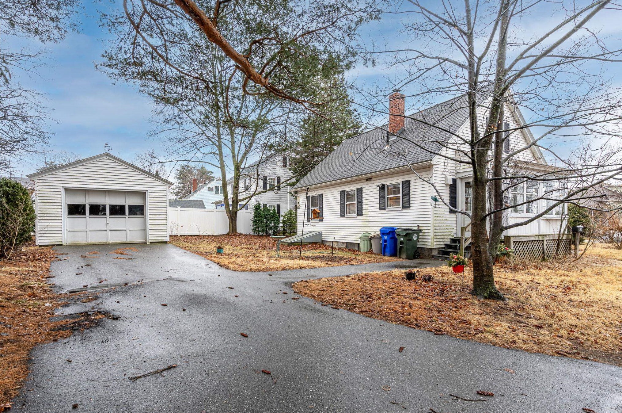 129 Mammoth Rd, Manchester, NH 03109