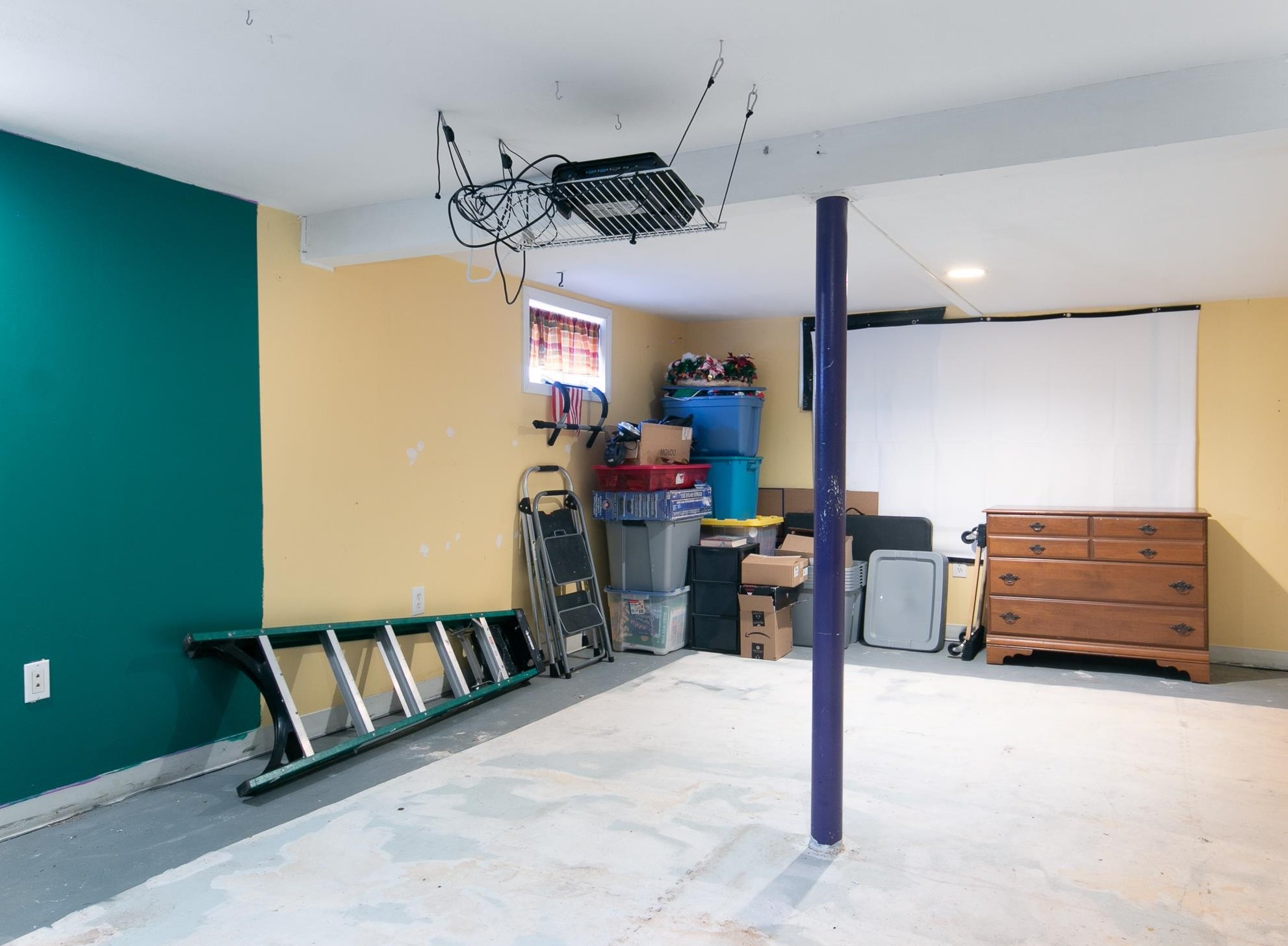 14 Linwood Ave, Salem NH  03079-3807 exterior