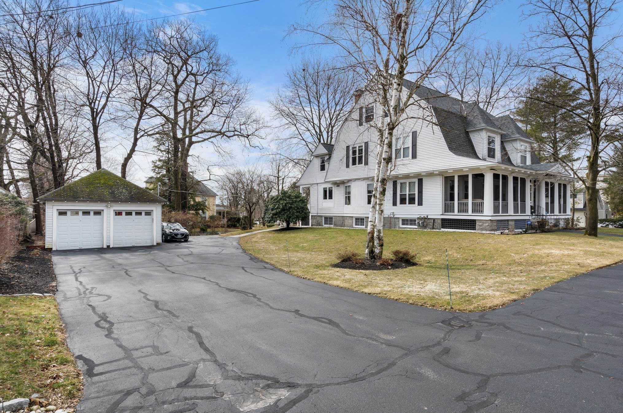 23 Carpenter St, Manchester, NH 03104