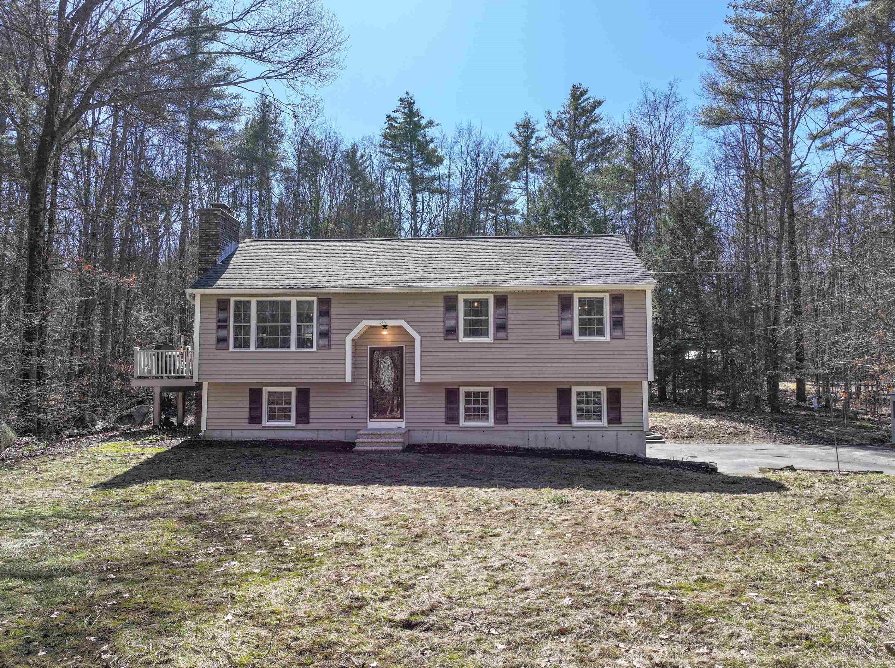 36 Evergreen Dr, Goffstown, NH 03045