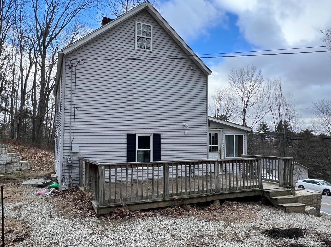 129 Catamount Rd, Pittsfield, NH 03263