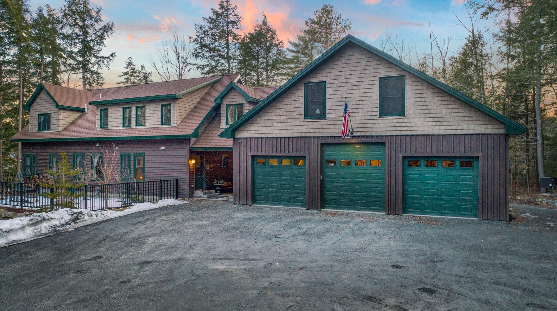 396 Fieldstone Ln, New London, NH 03257