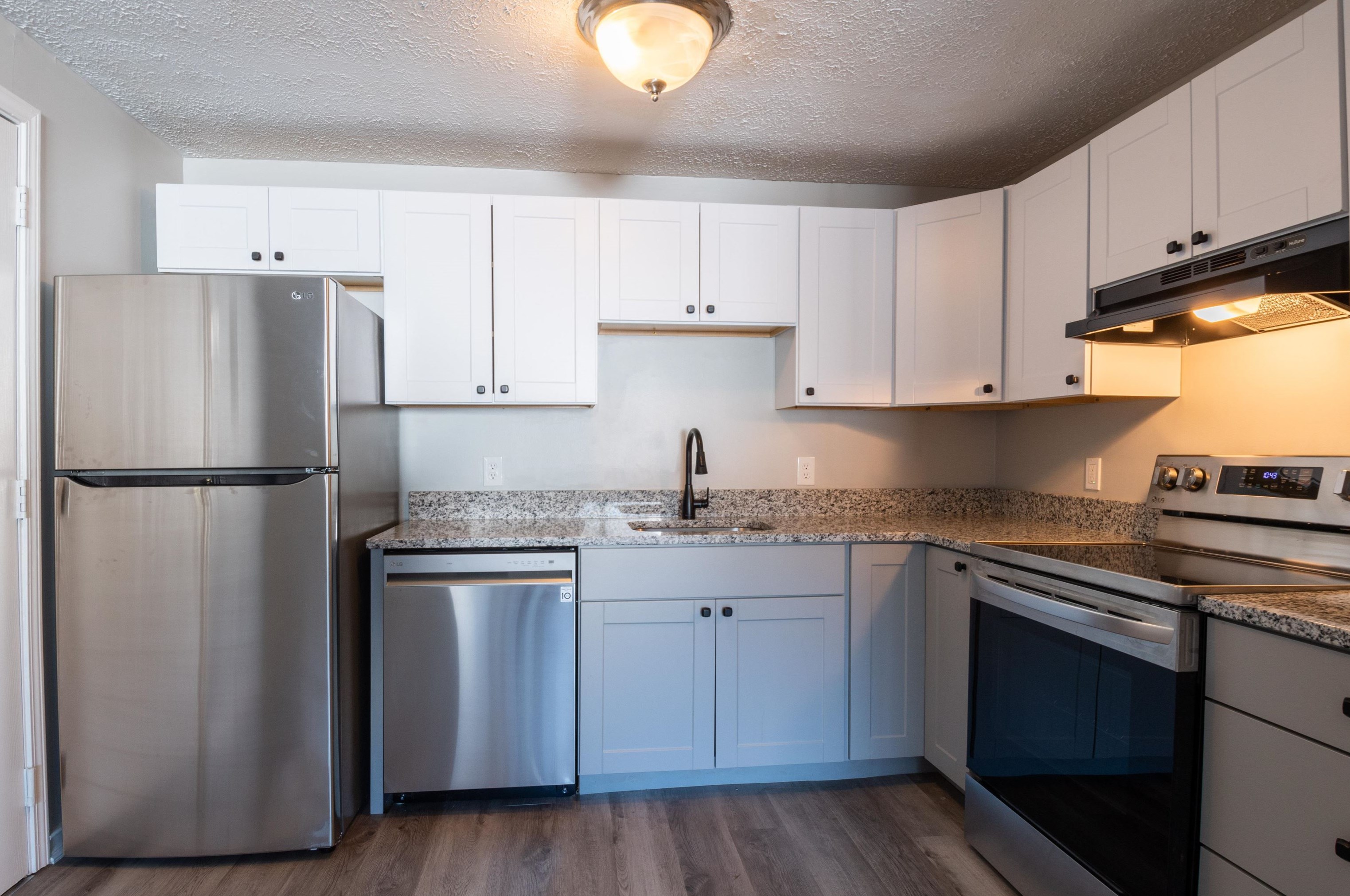 535 Calef Rd #17, Manchester, NH 03103