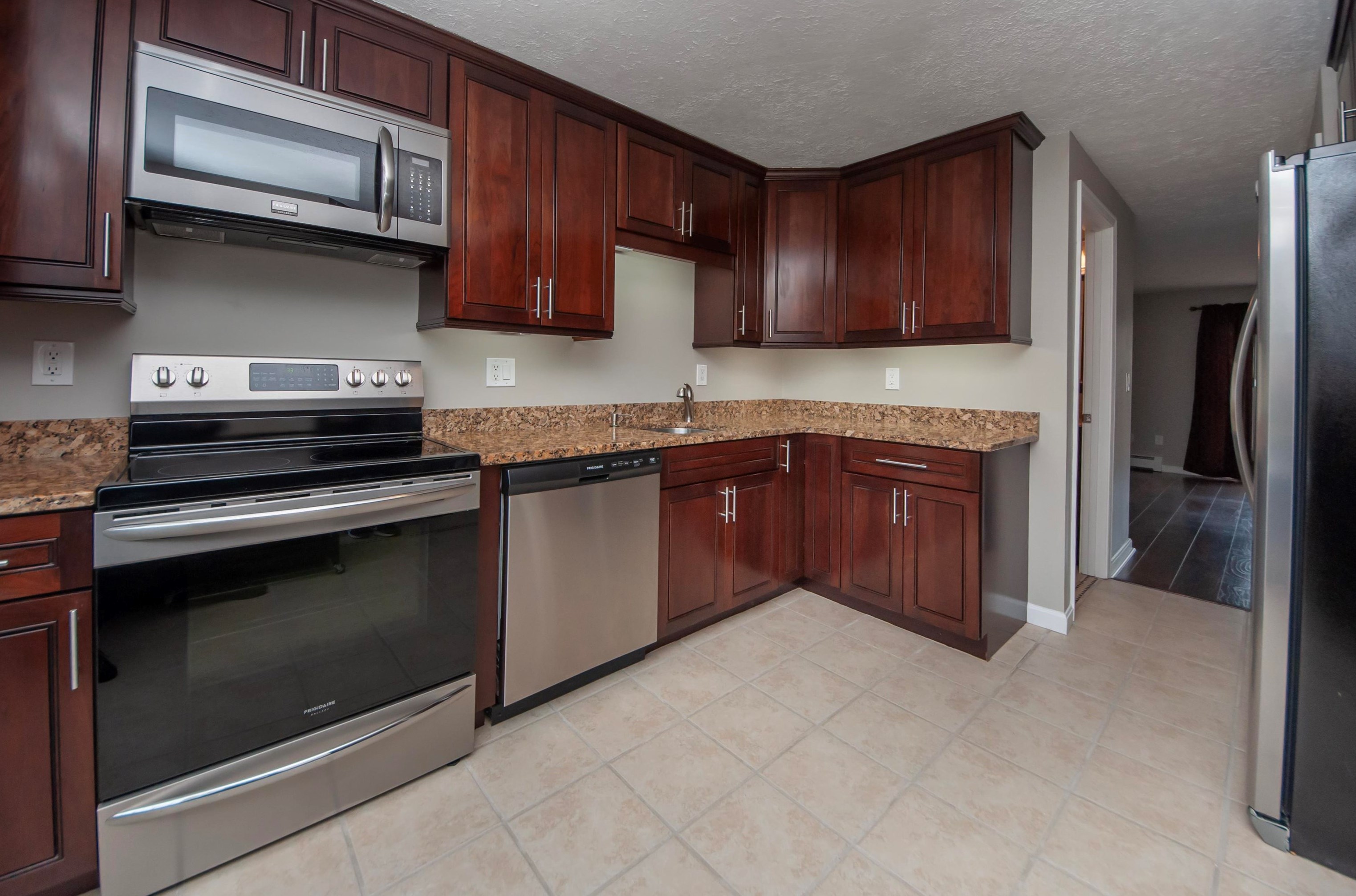 15 Culver St #7, Plaistow, NH 03865
