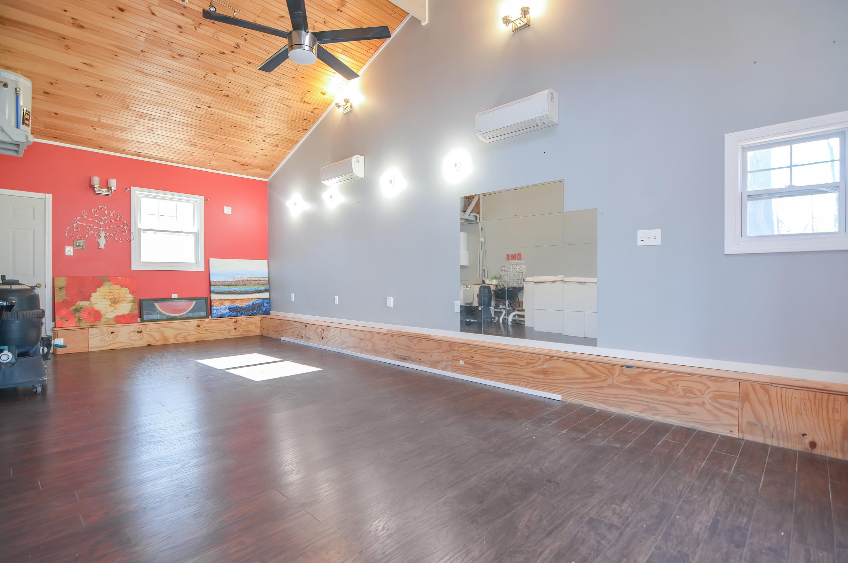 110 Newton Rd, Plaistow NH  03865-2411 exterior