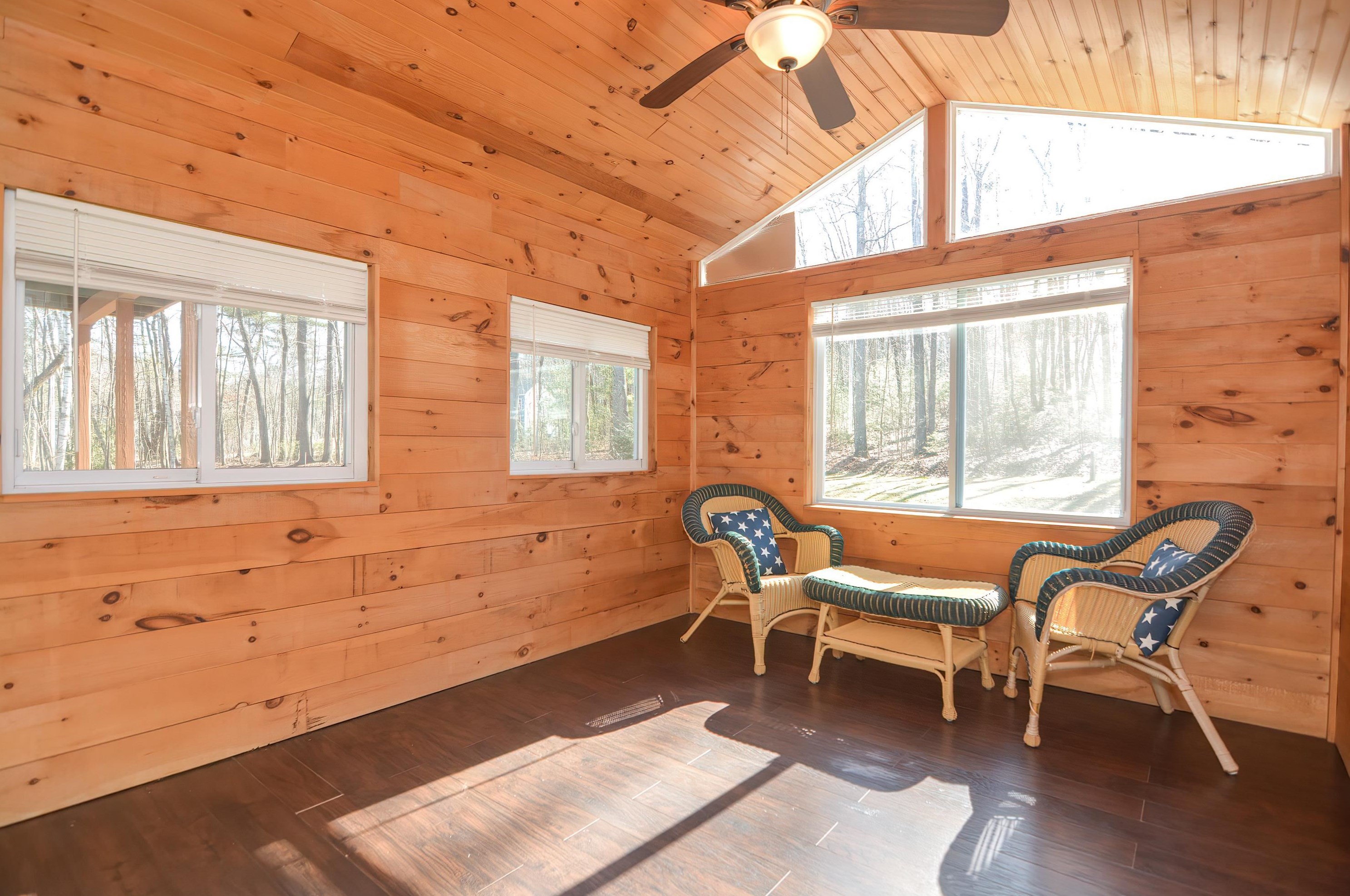 110 Newton Rd, Plaistow NH  03865-2411 exterior