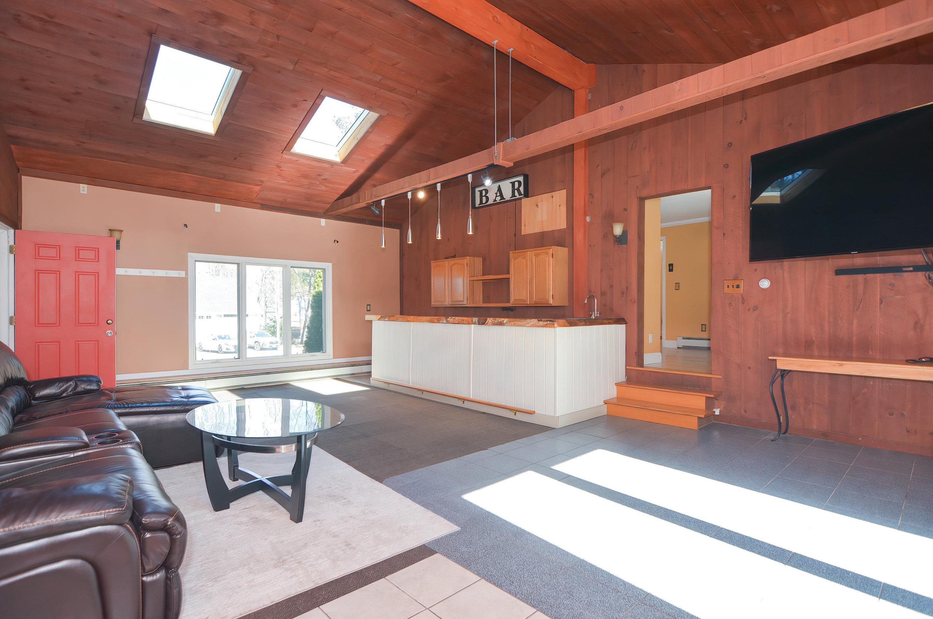 110 Newton Rd, Plaistow NH  03865-2411 exterior