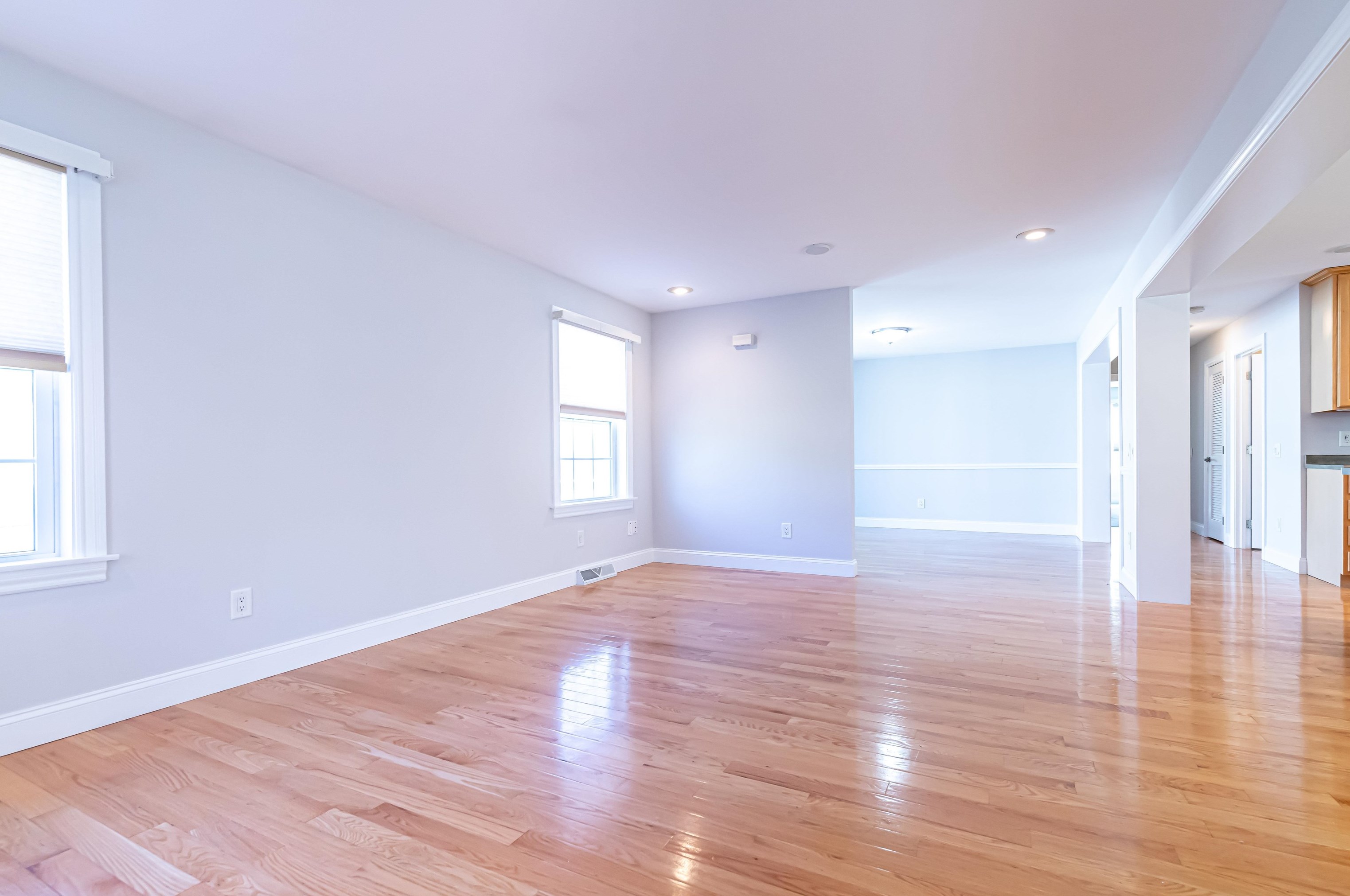 4 Cielo Dr, Dover NH 03820-5608 exterior