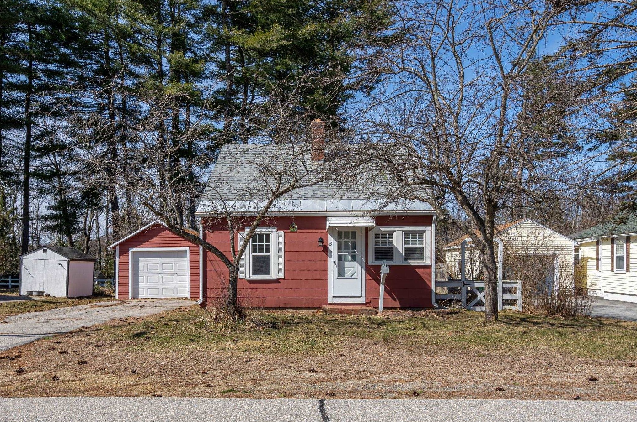 63 Richardson St, Rochester, NH 03867