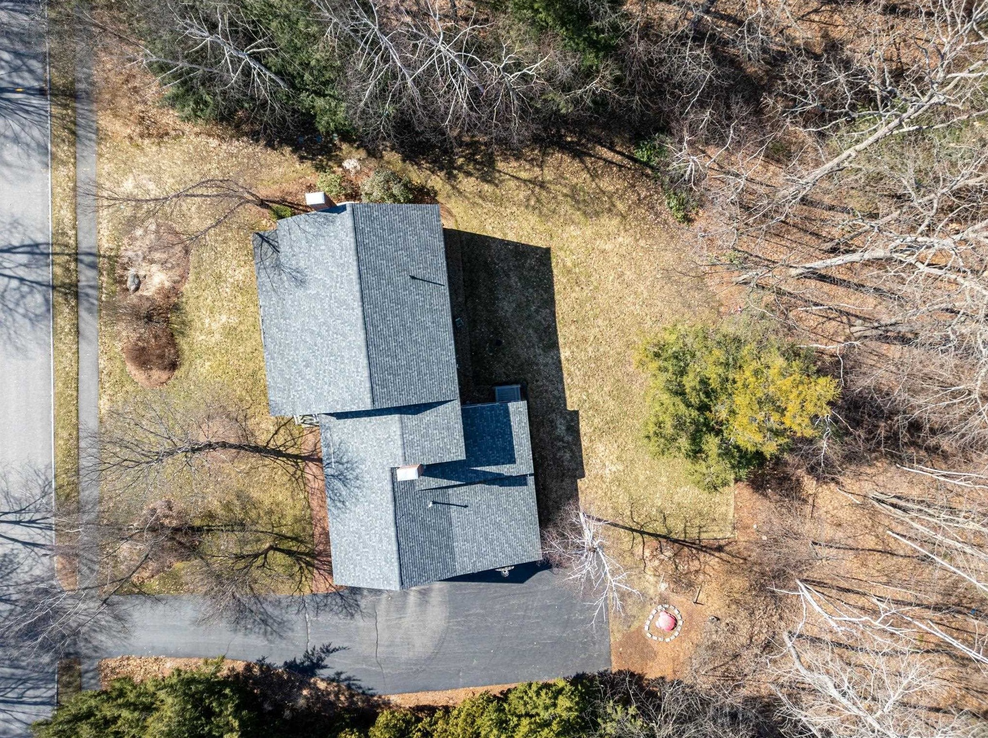 4 Fogg St, Concord, NH 03301-2594