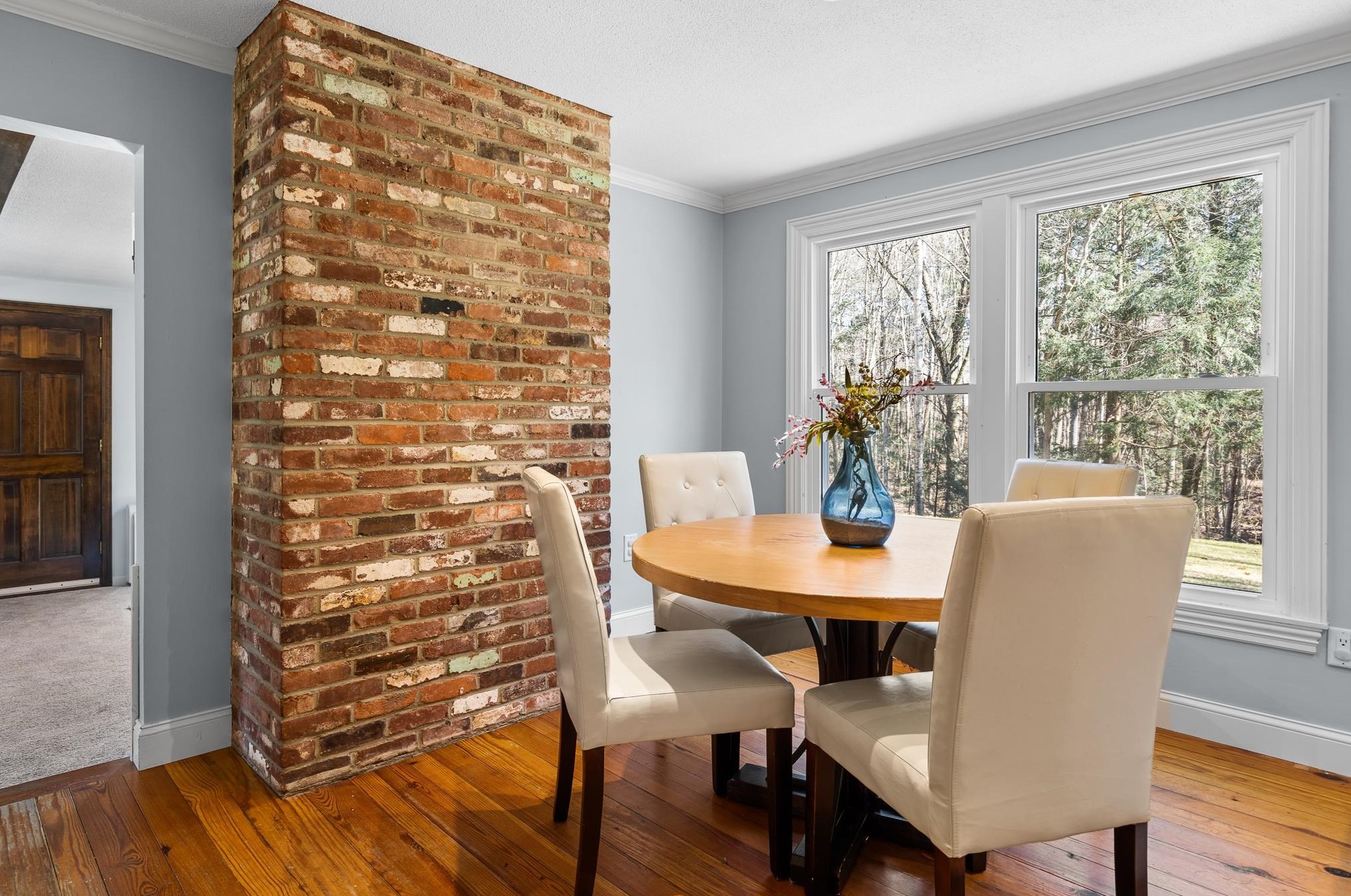 46 Hills Dr, Manchester NH  03110-4920 exterior