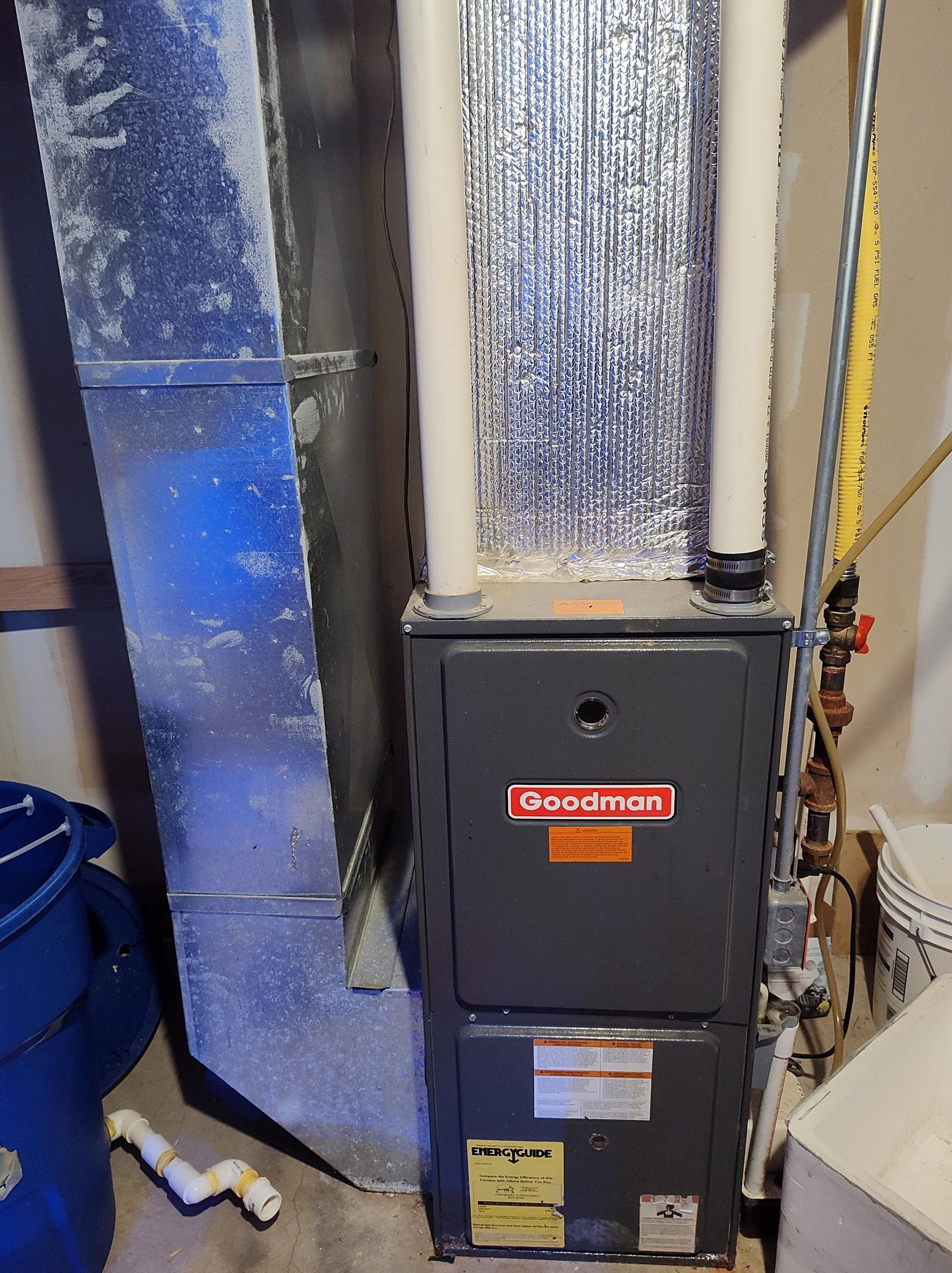 218 Pne St, Manchester NH 03103-5331 exterior