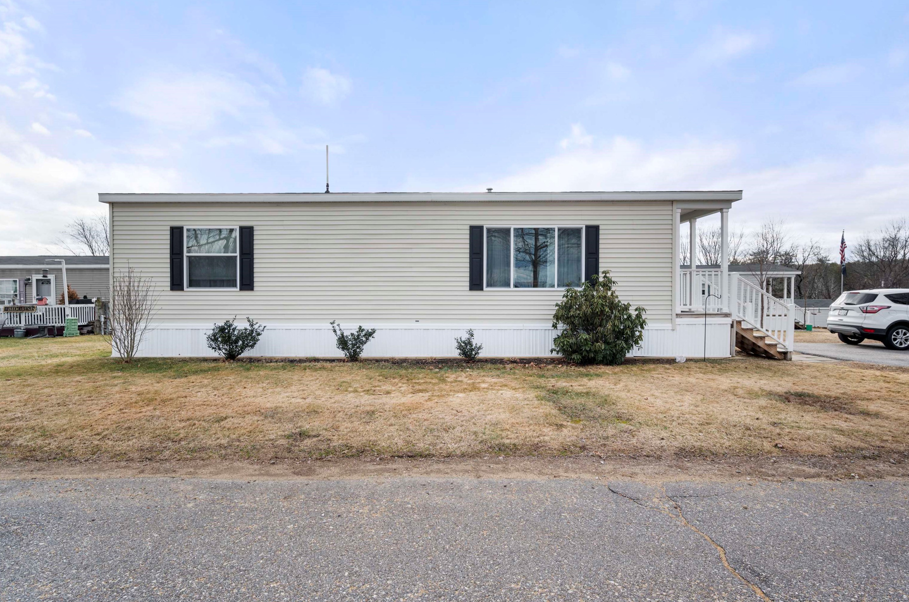 9 Lupine Dr, Tilton, NH 03276