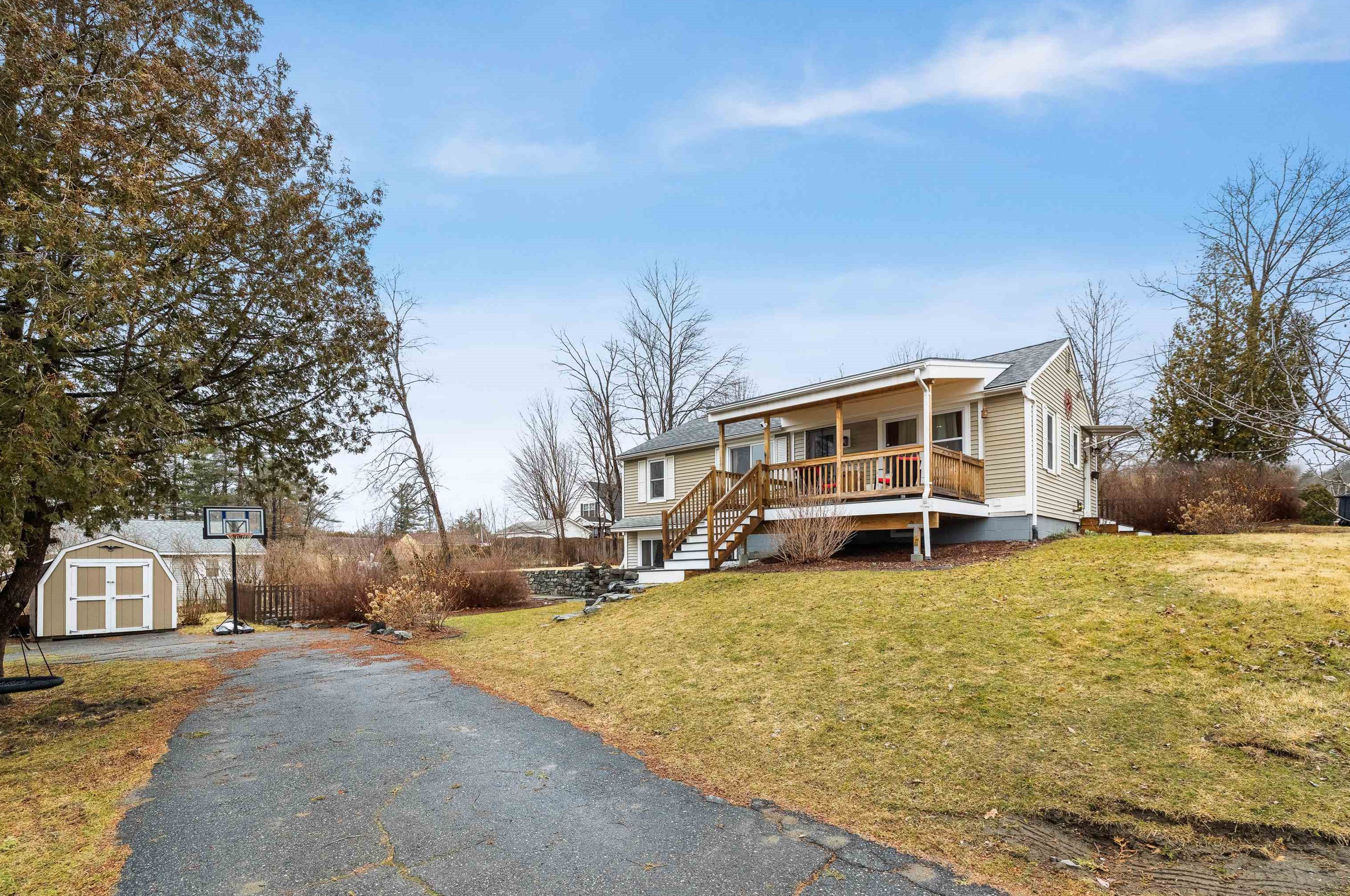18 Peabody St, Lebanon, NH 03766