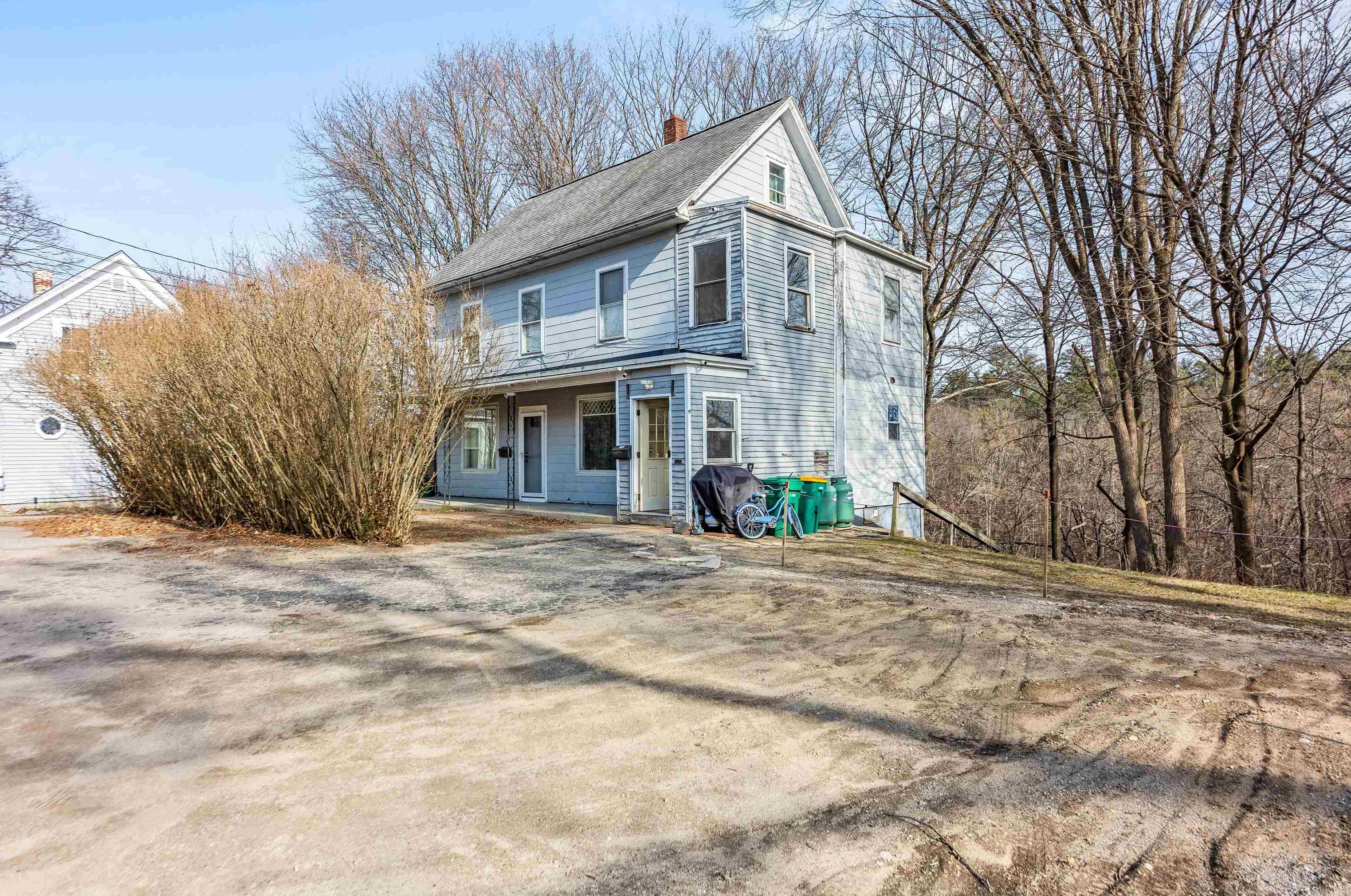 16 Springfield Ct, Rochester, NH 03867