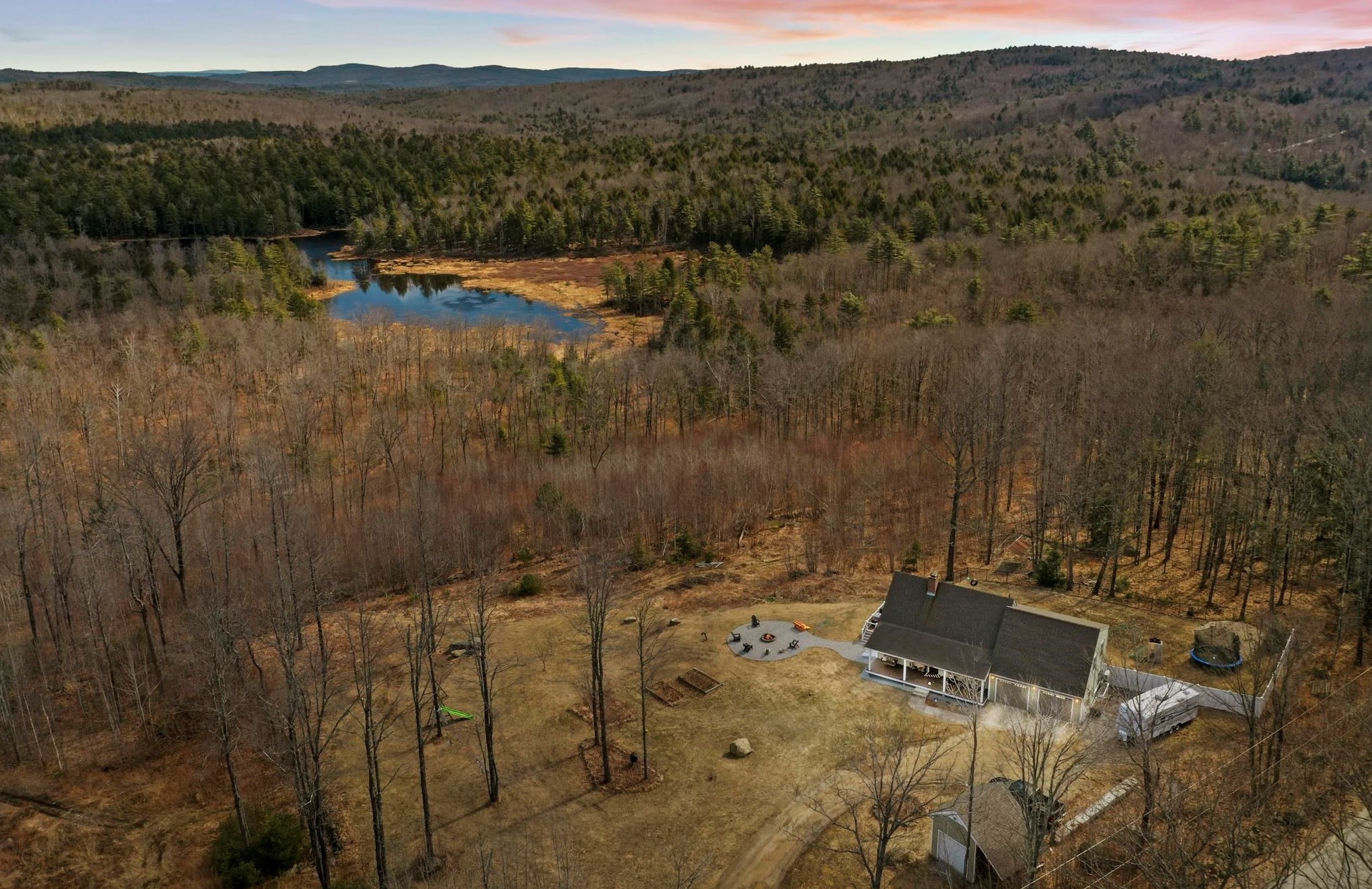 117 Black Pond Rd, Hillsboro, NH 03244-7408