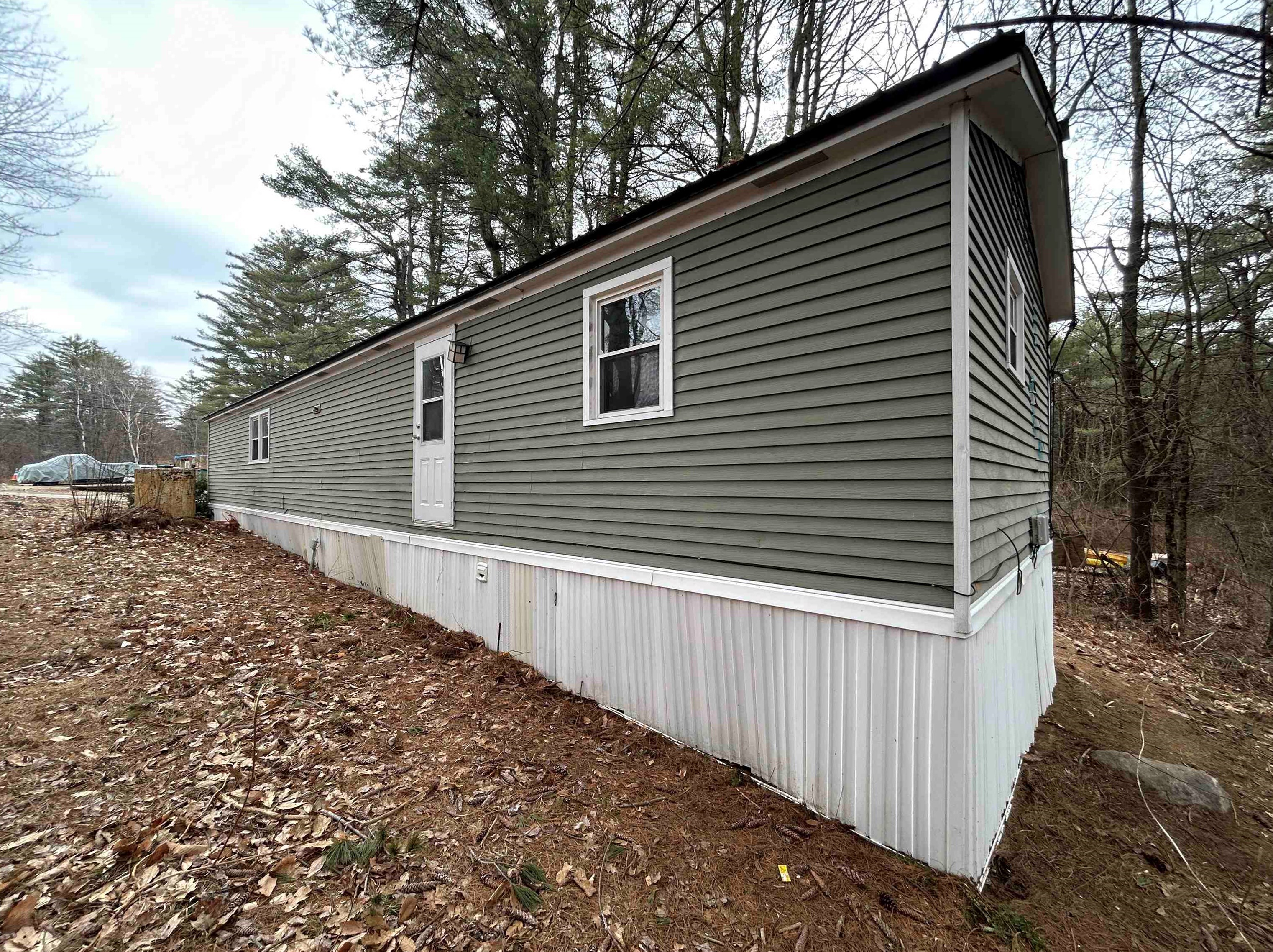 13 Windsor Dr, Tilton, NH 03276-5500