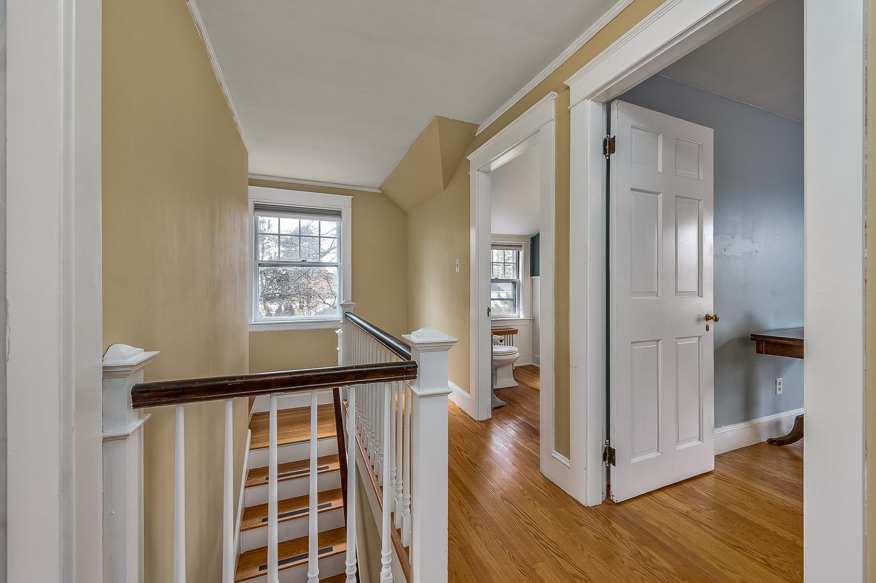 5 Longmeadow Rd, Dover NH  03820-4210 exterior