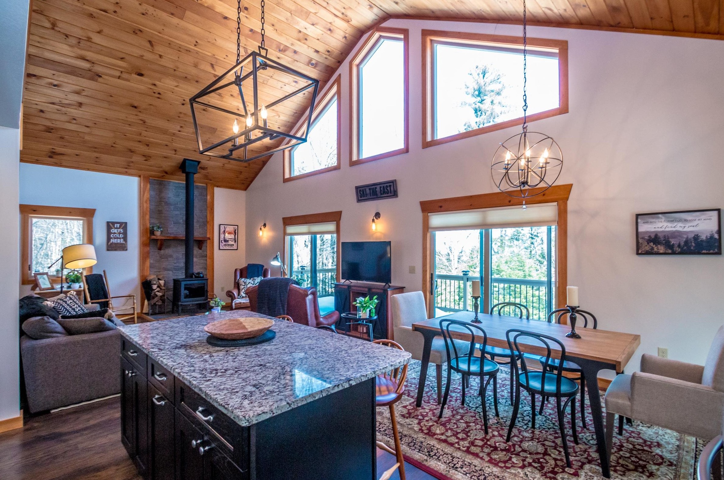 144 Gotzens Rd, Albany, NH 03818-4300