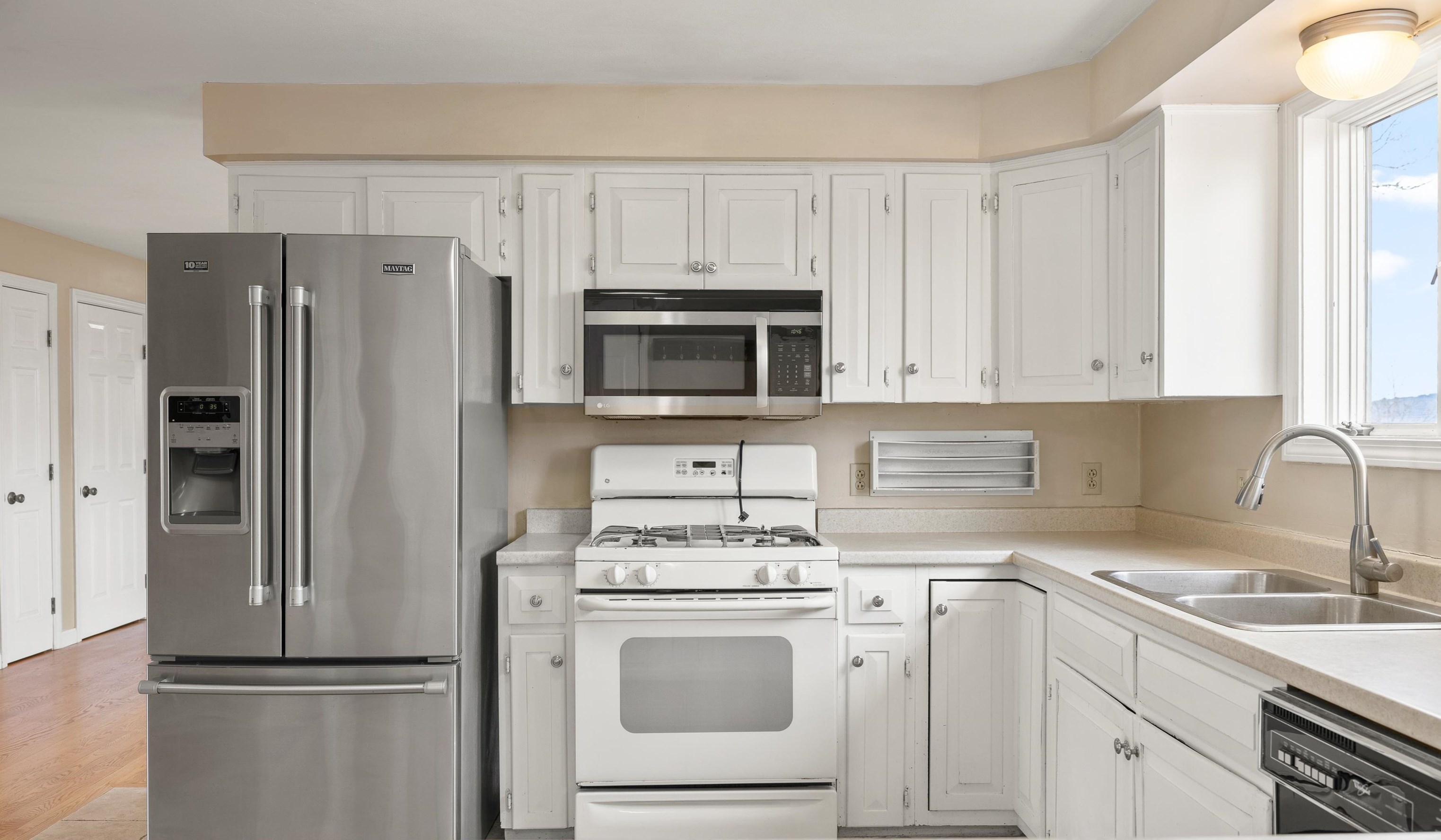 141 Prospect St Ext, Lebanon, NH 03766