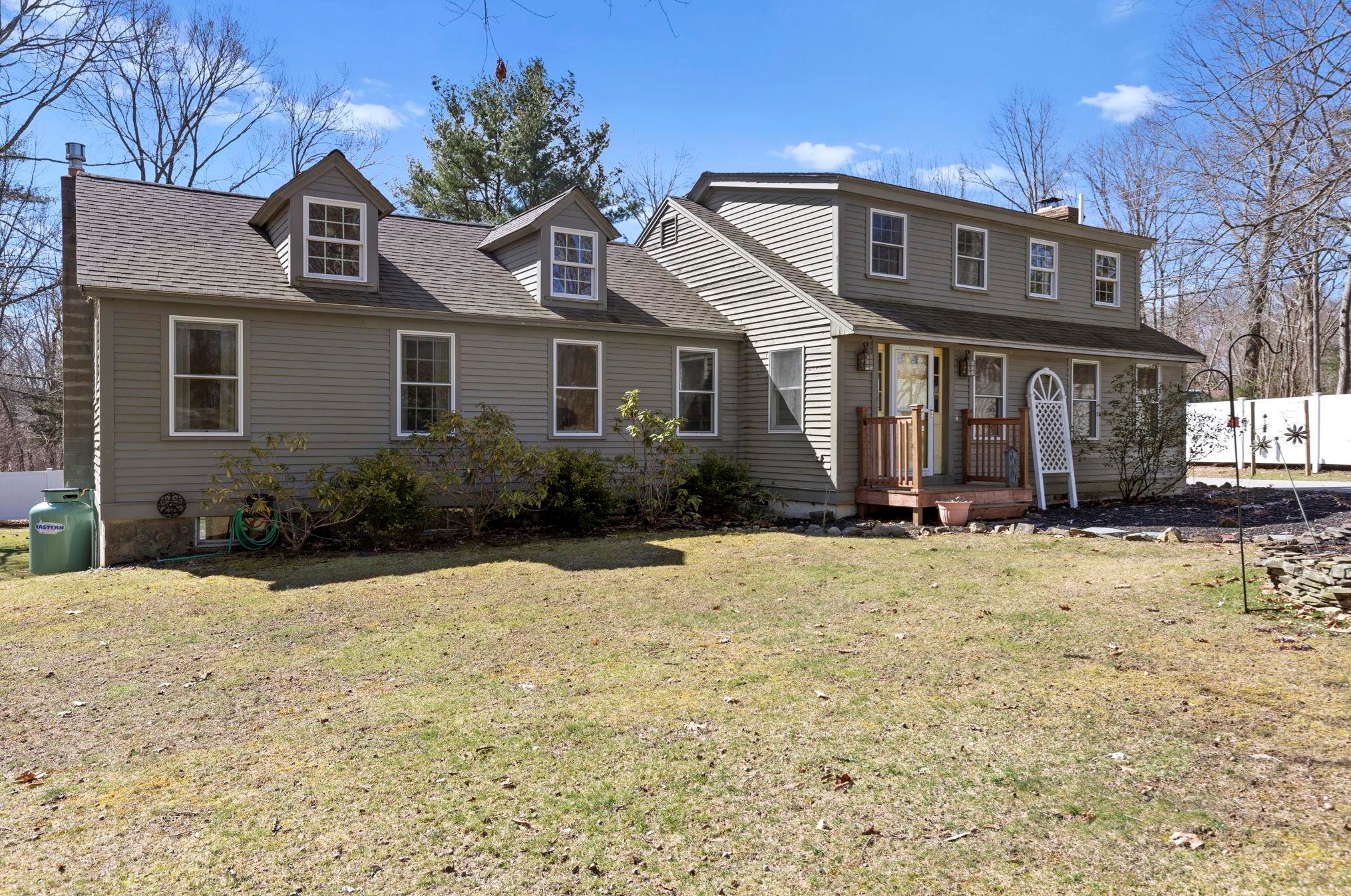 80 Stratham Heights Rd, Stratham, NH 03885
