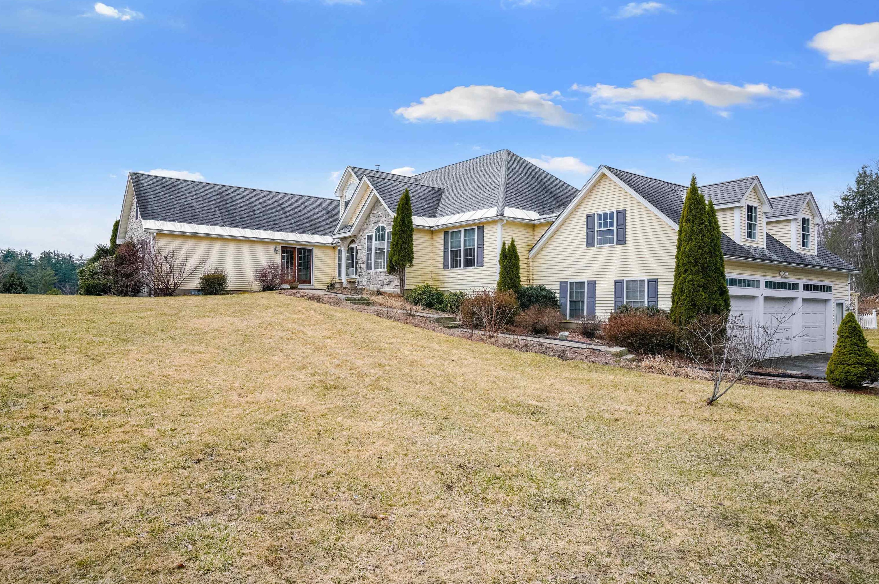 7 Wood Duck Cir, Sandown, NH 03873