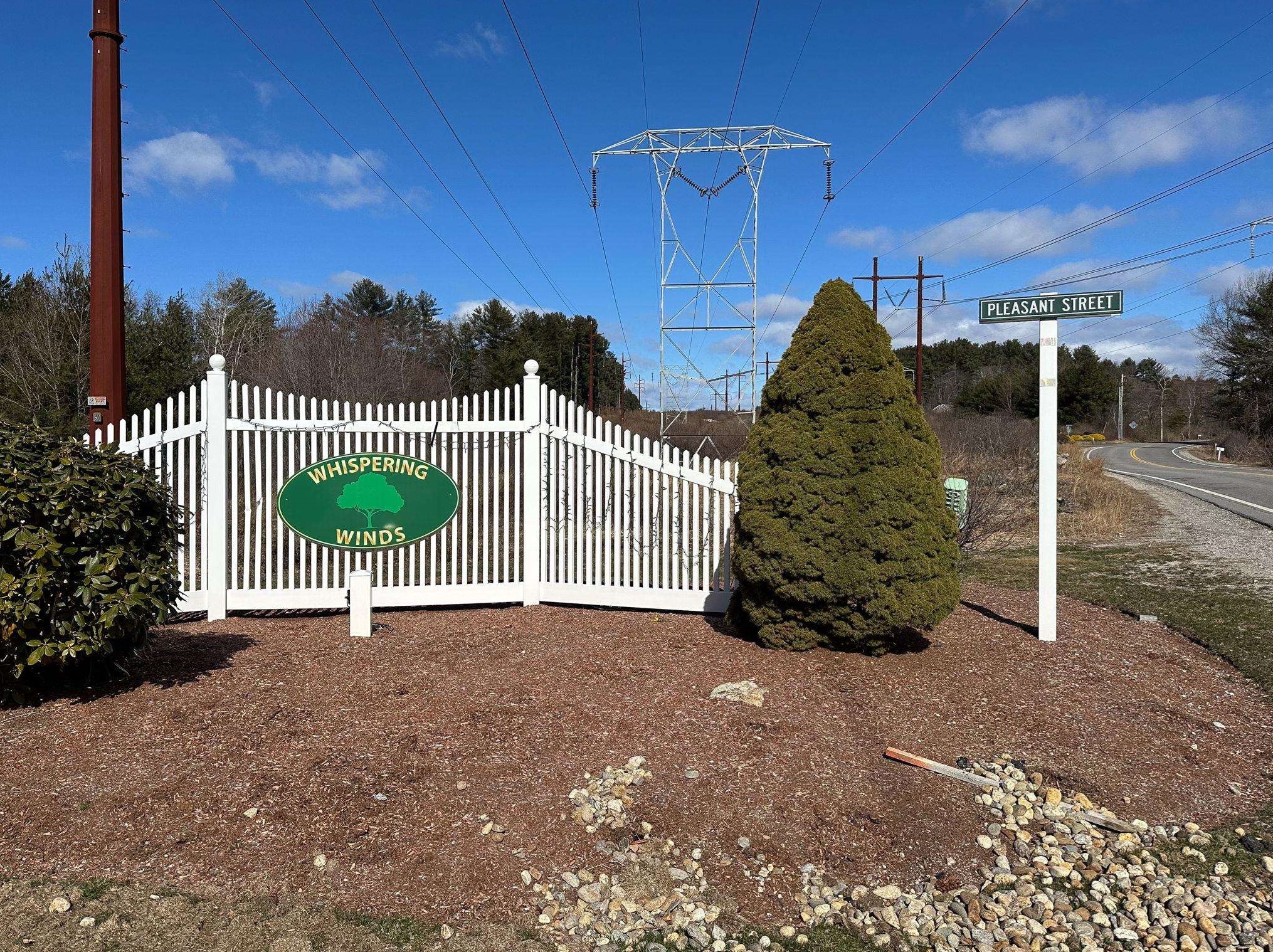 16 Pleasant St, Windham, NH 03087