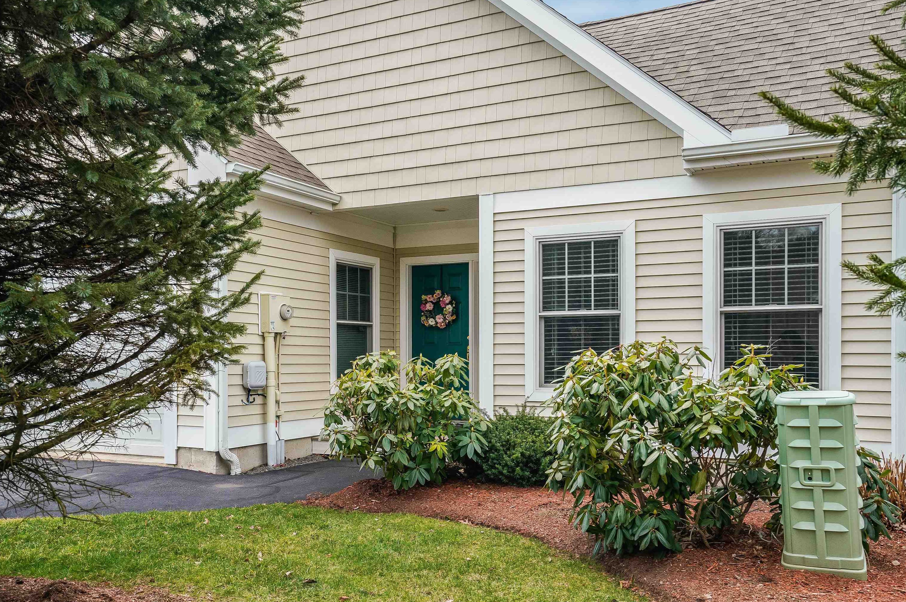 31 Metea Ln, Manchester, NH 03110