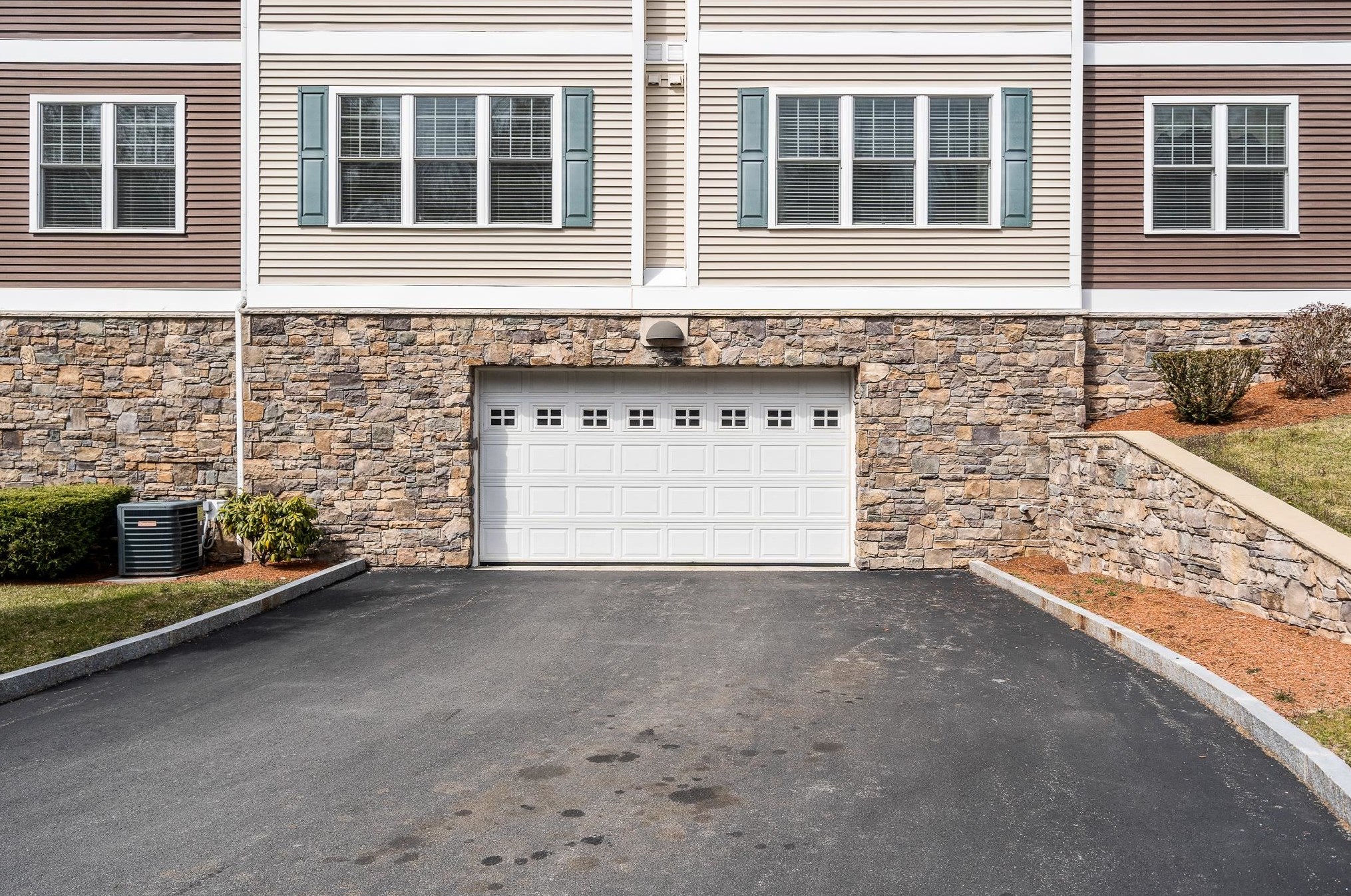 10 Braemoor Woods Rd #204, Salem, NH 03079