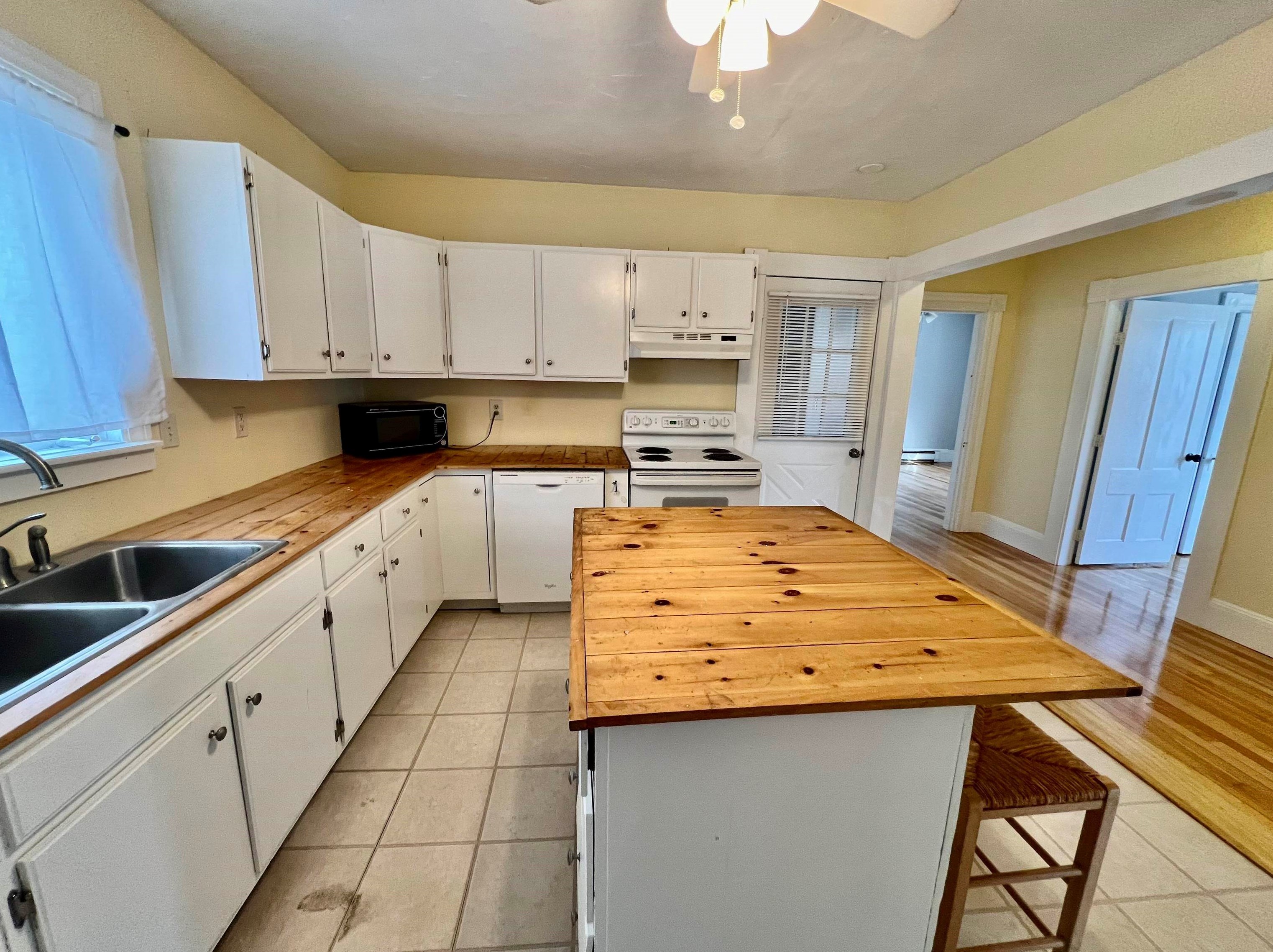106 Bismark St, Concord, NH 03301